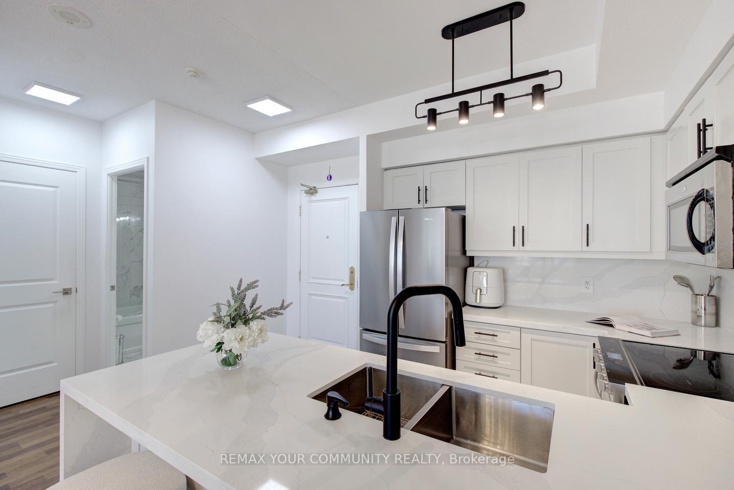 Photo 15 of Unit 1502, 9225 Jane Street, Vaughan, Maple — HOMEH