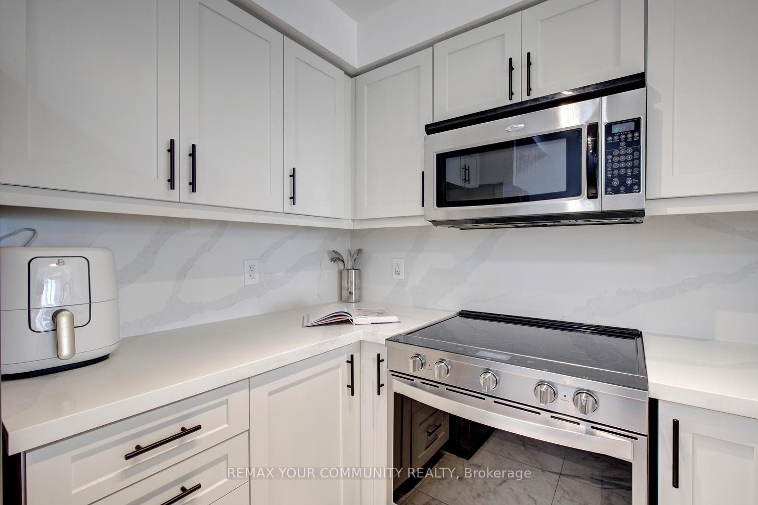 Photo 17 of Unit 1502, 9225 Jane Street, Vaughan, Maple — HOMEH