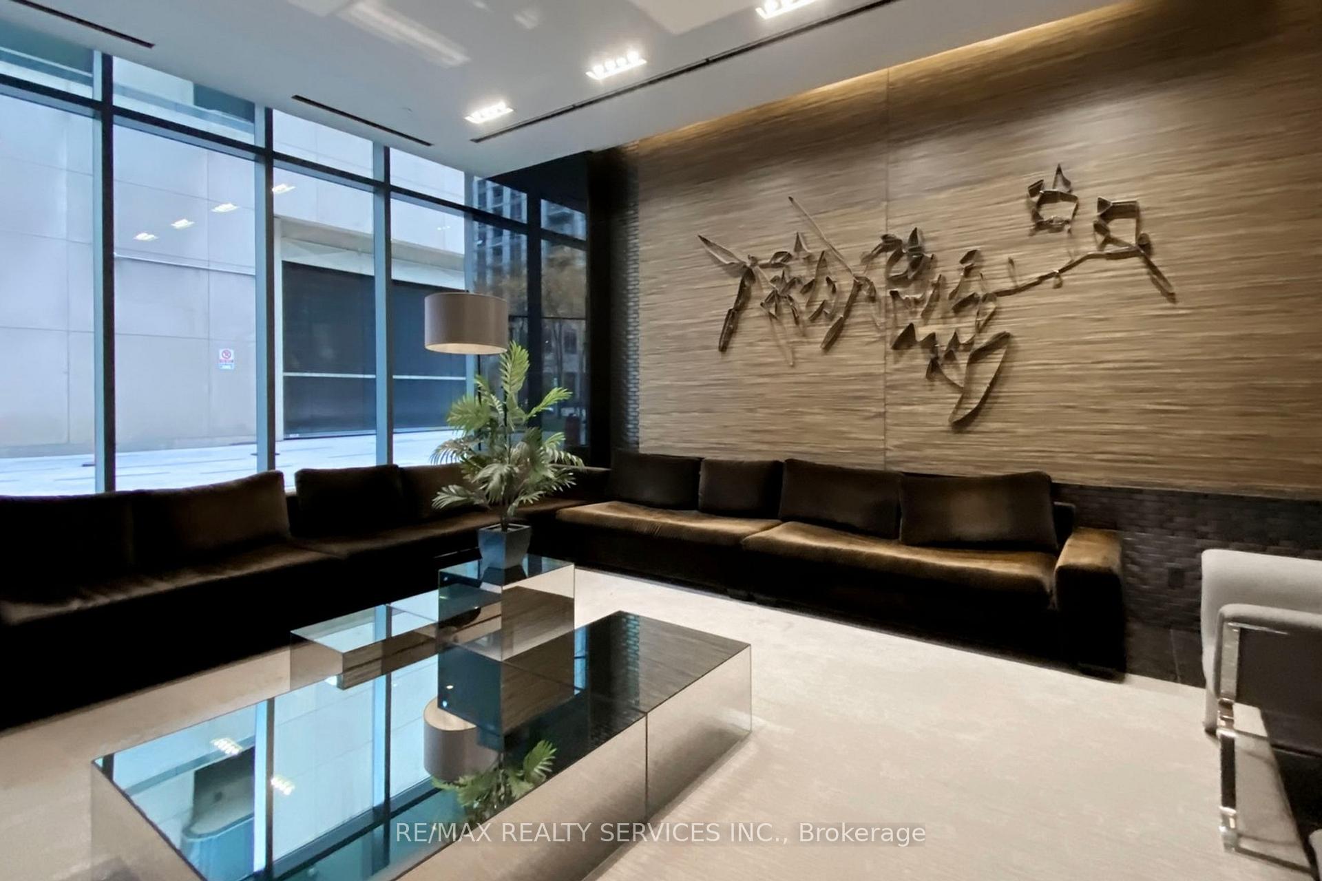Photo 6 of Unit 1009, 770 Bay Street, Toronto, Bay Street Corridor — HOMEH