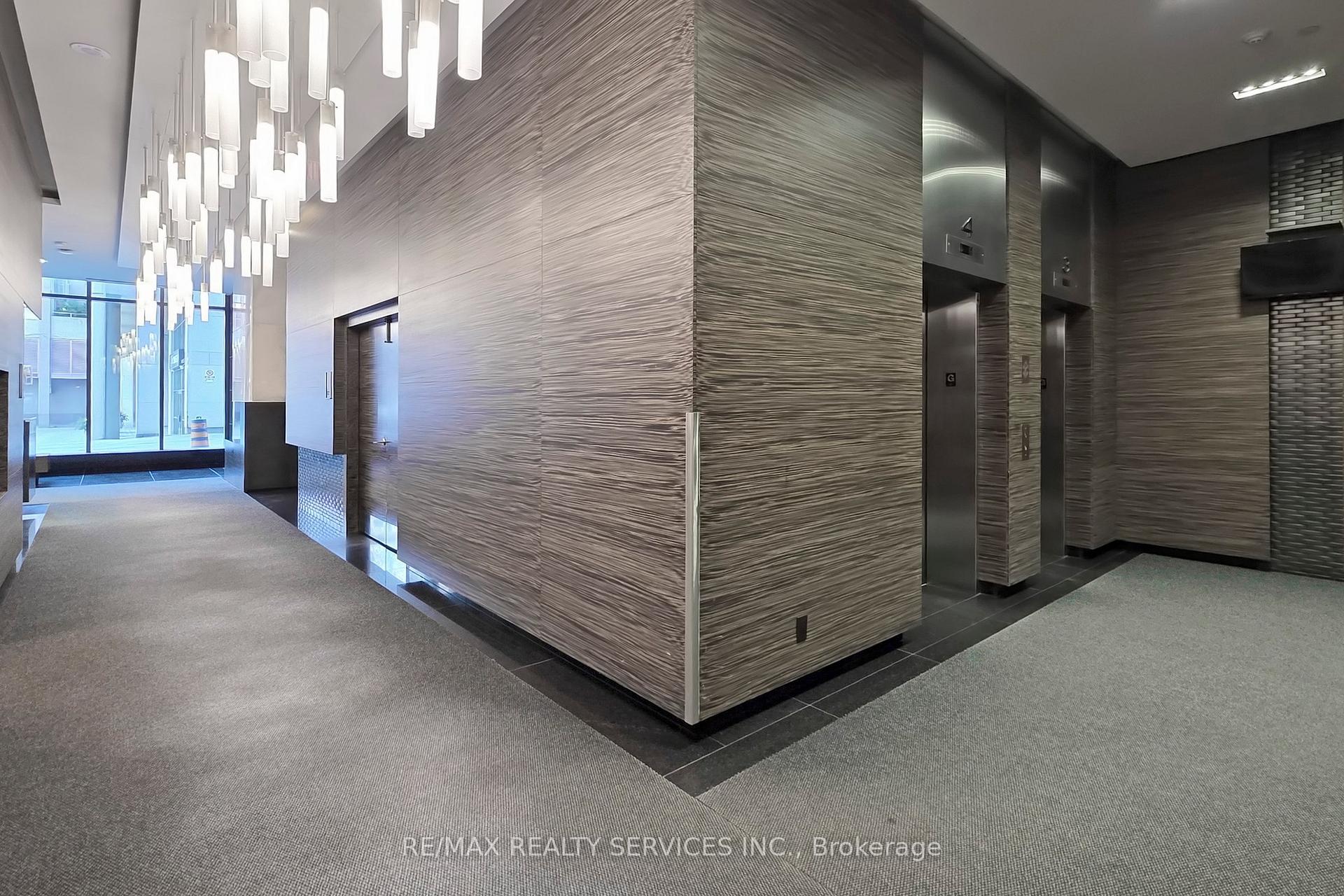 Photo 7 of Unit 1009, 770 Bay Street, Toronto, Bay Street Corridor — HOMEH