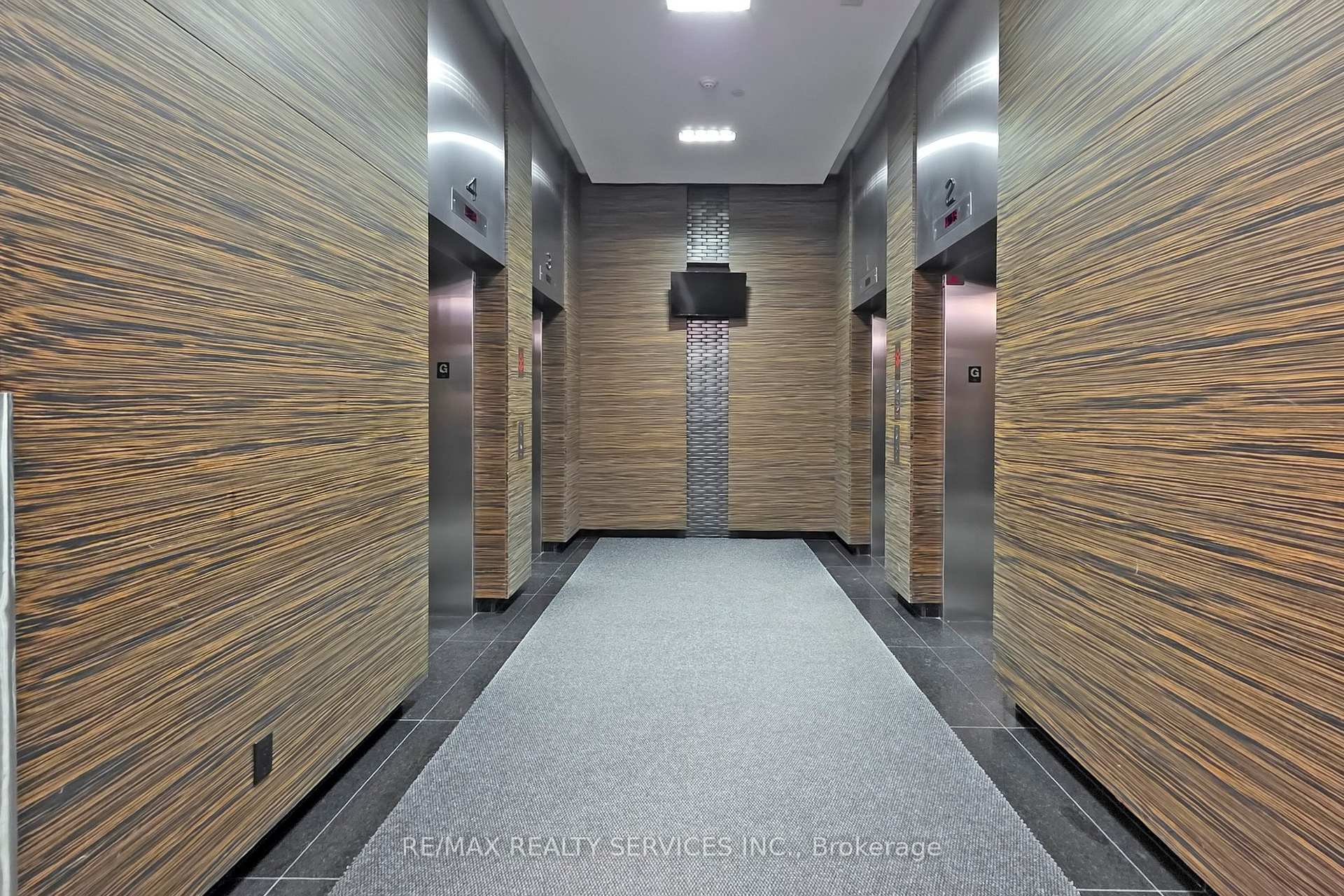 Photo 8 of Unit 1009, 770 Bay Street, Toronto, Bay Street Corridor — HOMEH