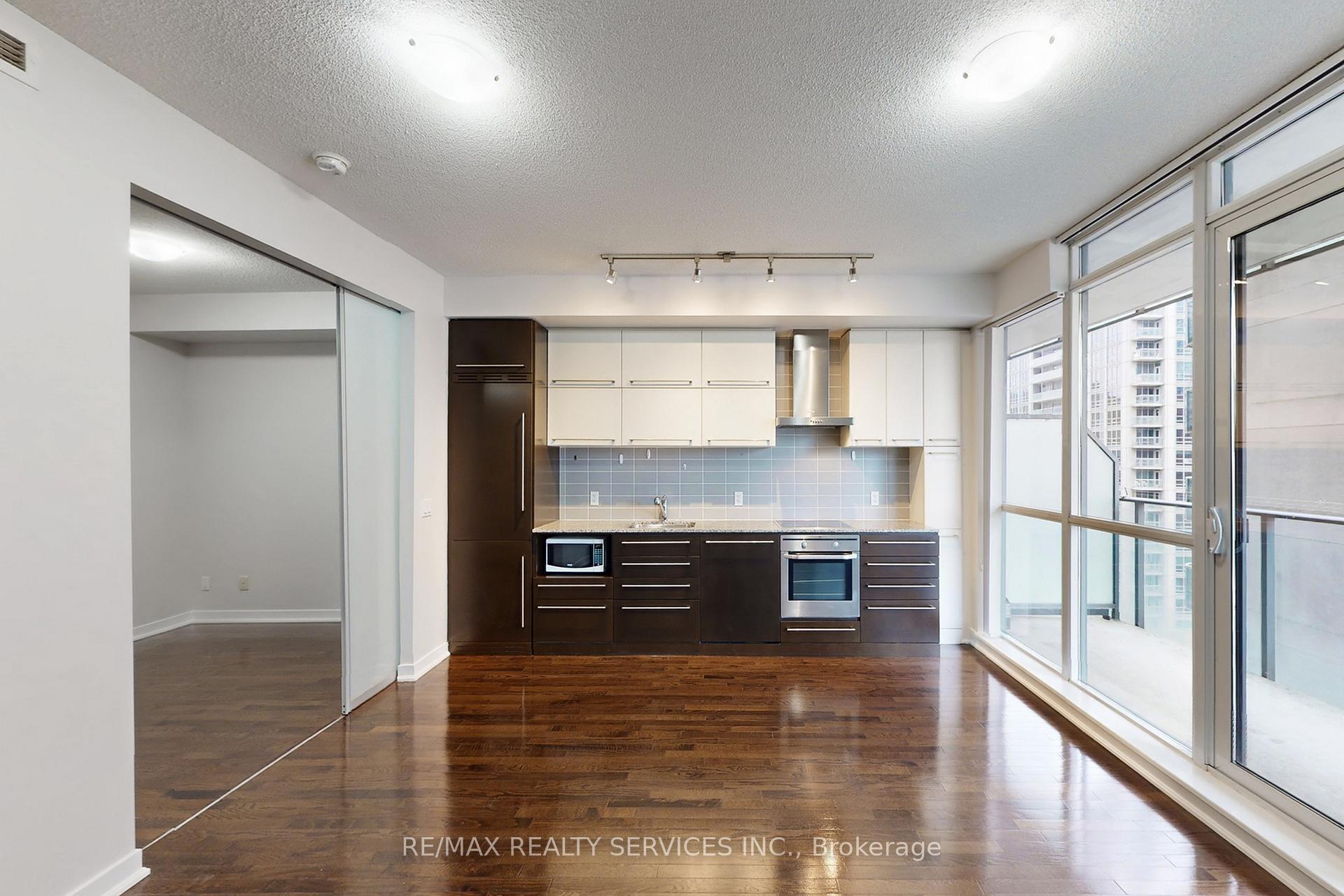 Photo 16 of Unit 1009, 770 Bay Street, Toronto, Bay Street Corridor — HOMEH