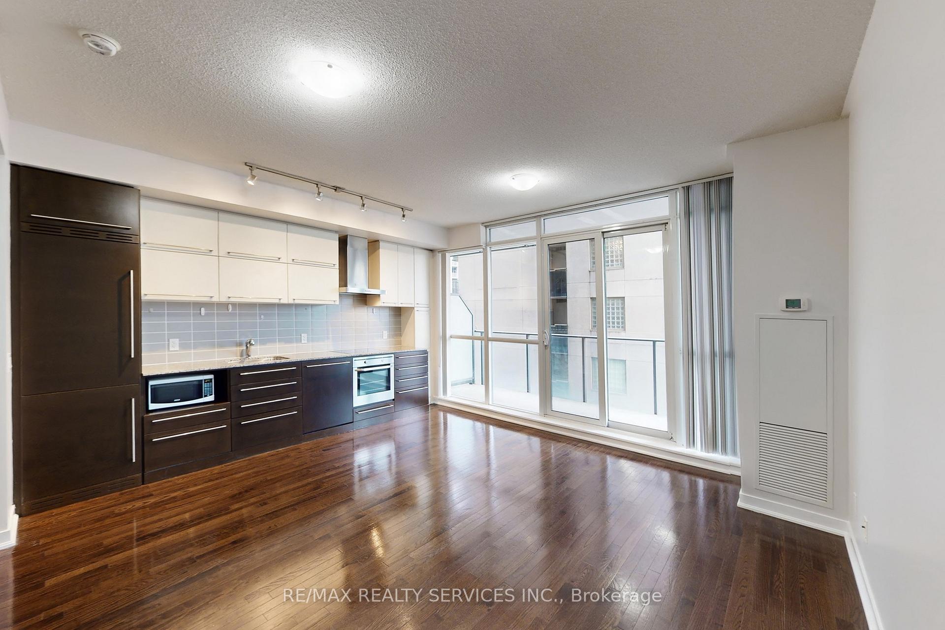 Photo 17 of Unit 1009, 770 Bay Street, Toronto, Bay Street Corridor — HOMEH