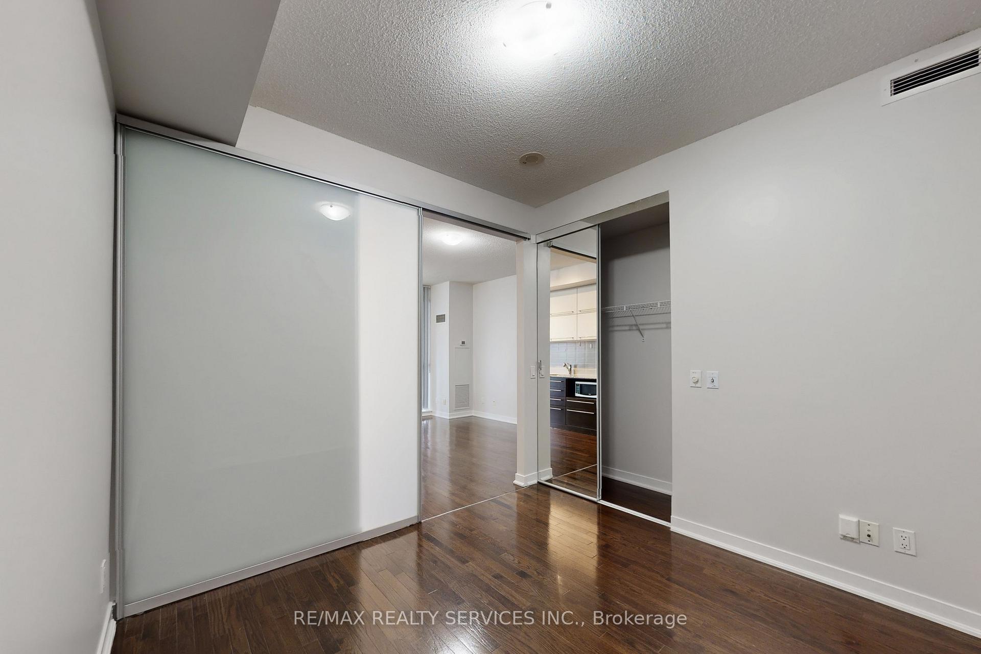 Photo 21 of Unit 1009, 770 Bay Street, Toronto, Bay Street Corridor — HOMEH