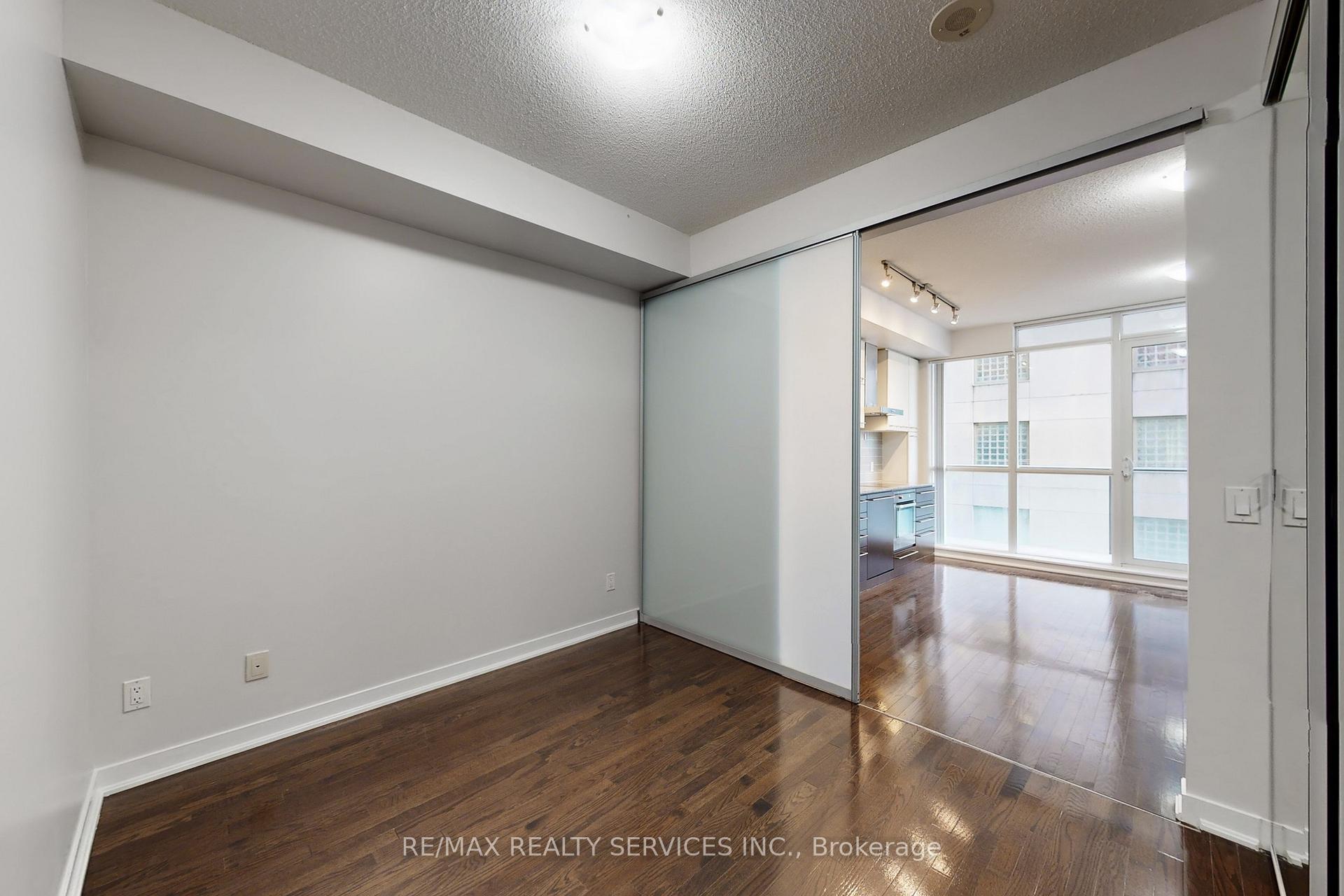 Photo 23 of Unit 1009, 770 Bay Street, Toronto, Bay Street Corridor — HOMEH