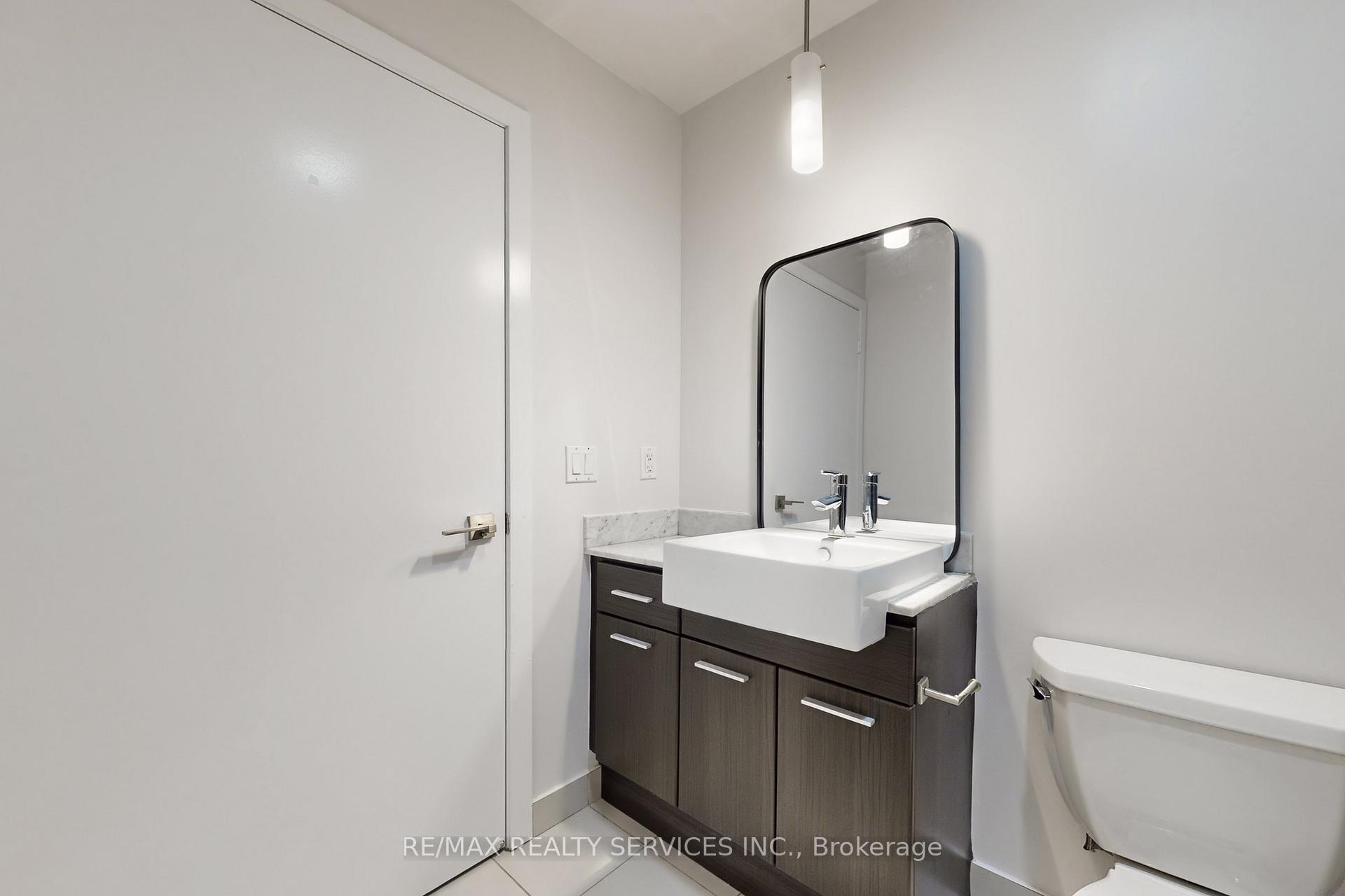 Photo 25 of Unit 1009, 770 Bay Street, Toronto, Bay Street Corridor — HOMEH