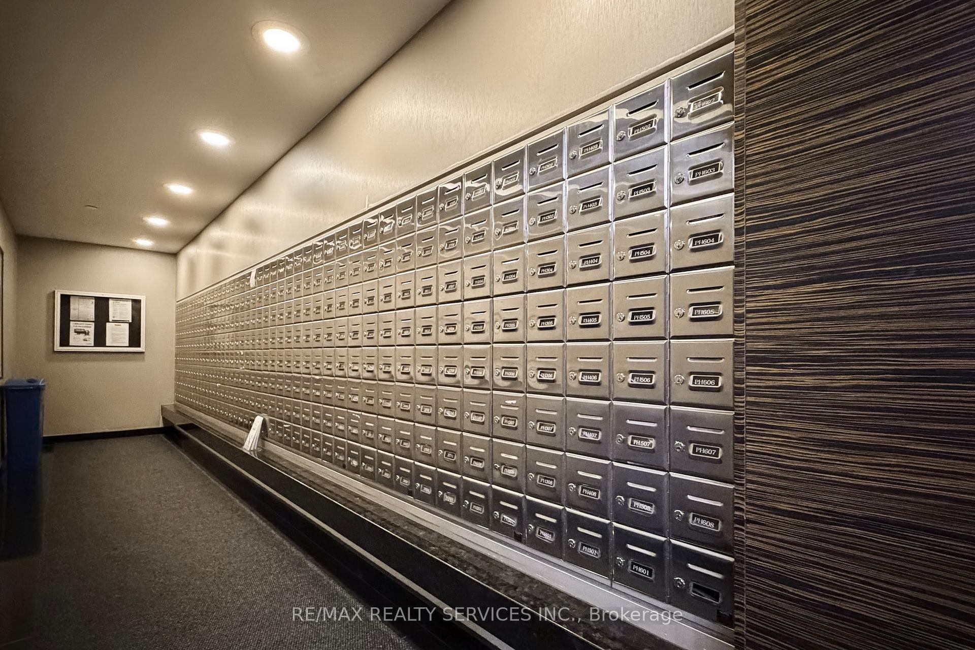 Photo 31 of Unit 1009, 770 Bay Street, Toronto, Bay Street Corridor — HOMEH