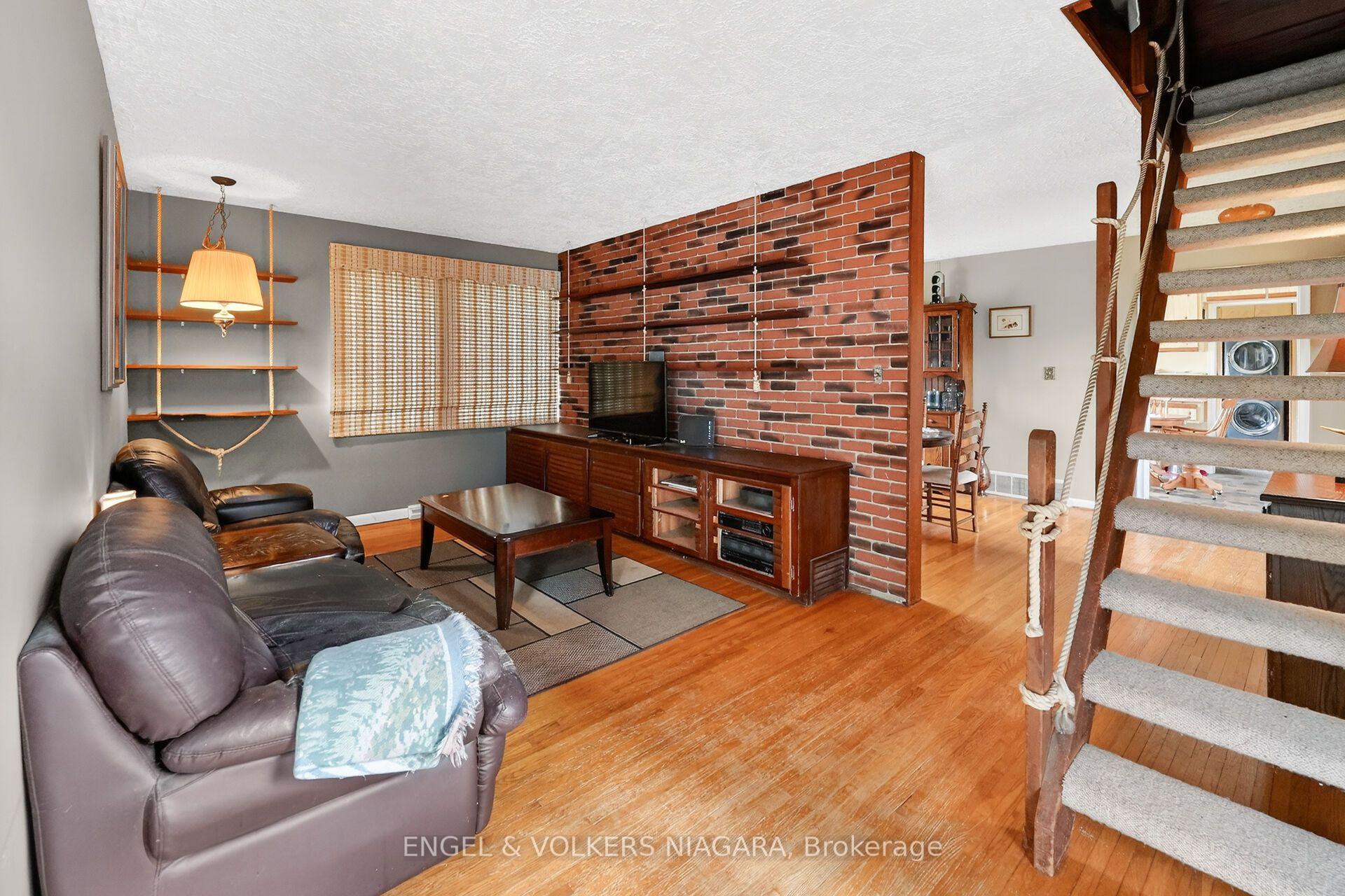 Photo 15 of 41 Park Road S, Grimsby, Grimsby East — HOMEH