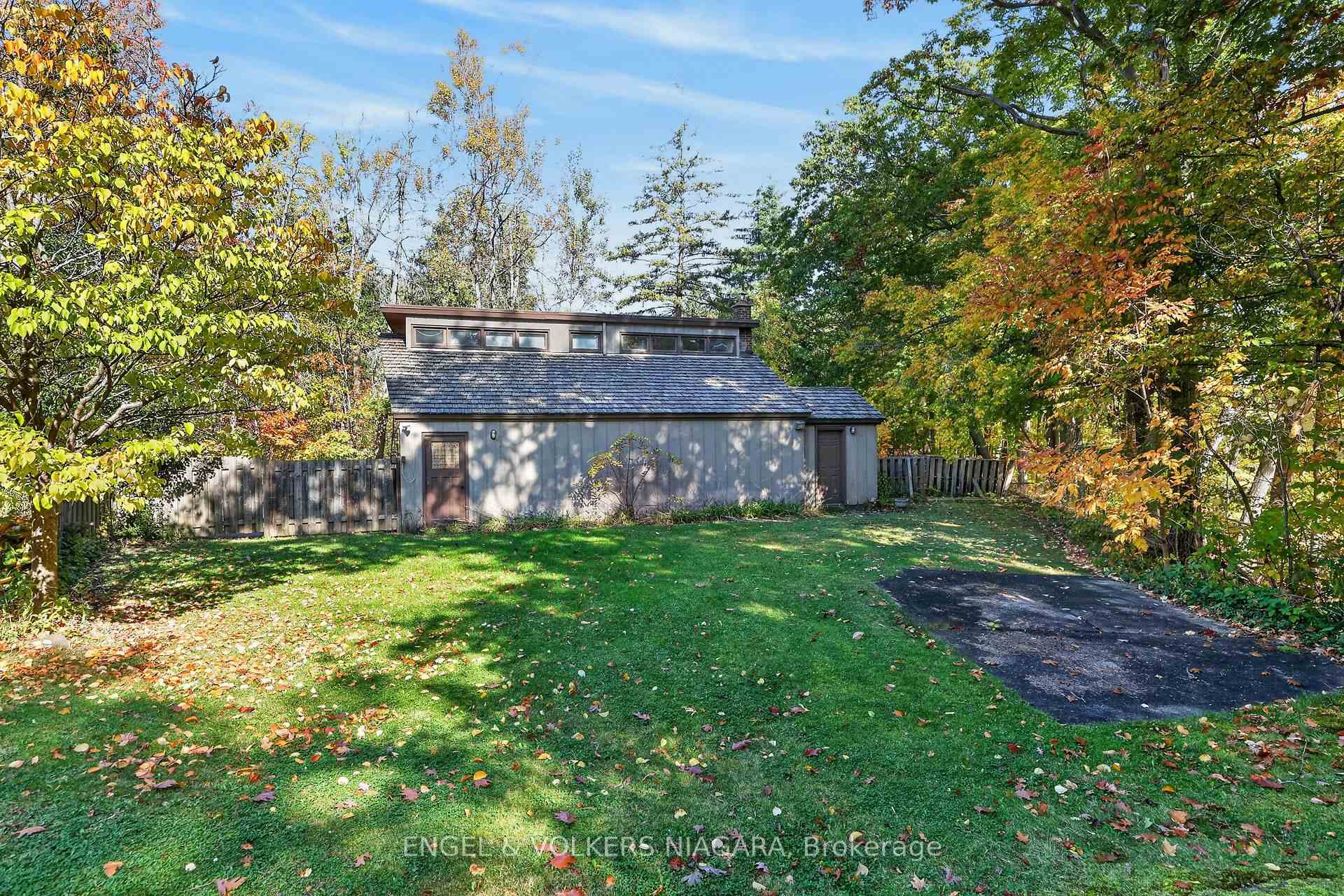 Photo 32 of 41 Park Road S, Grimsby, Grimsby East — HOMEH