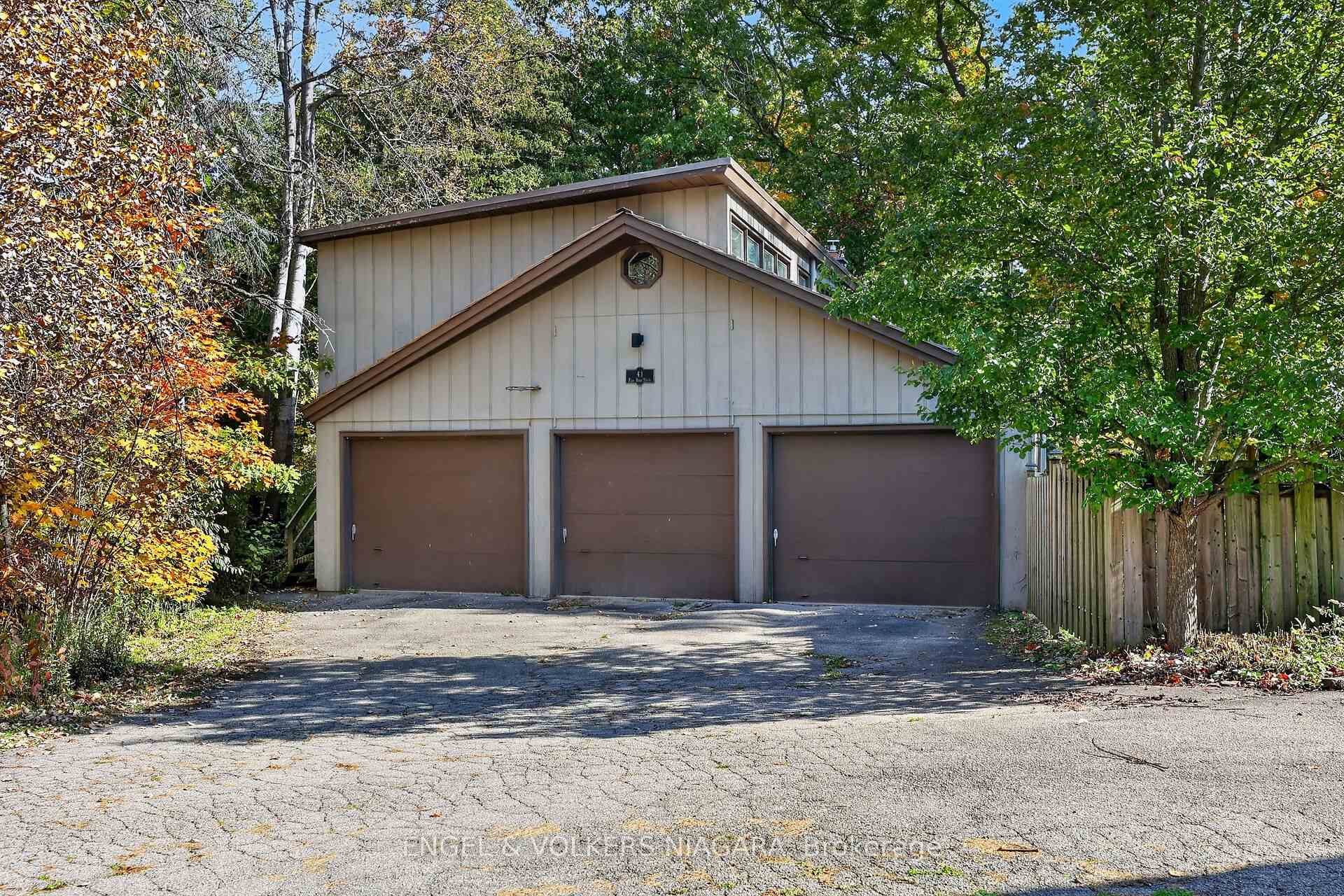 Photo 35 of 41 Park Road S, Grimsby, Grimsby East — HOMEH