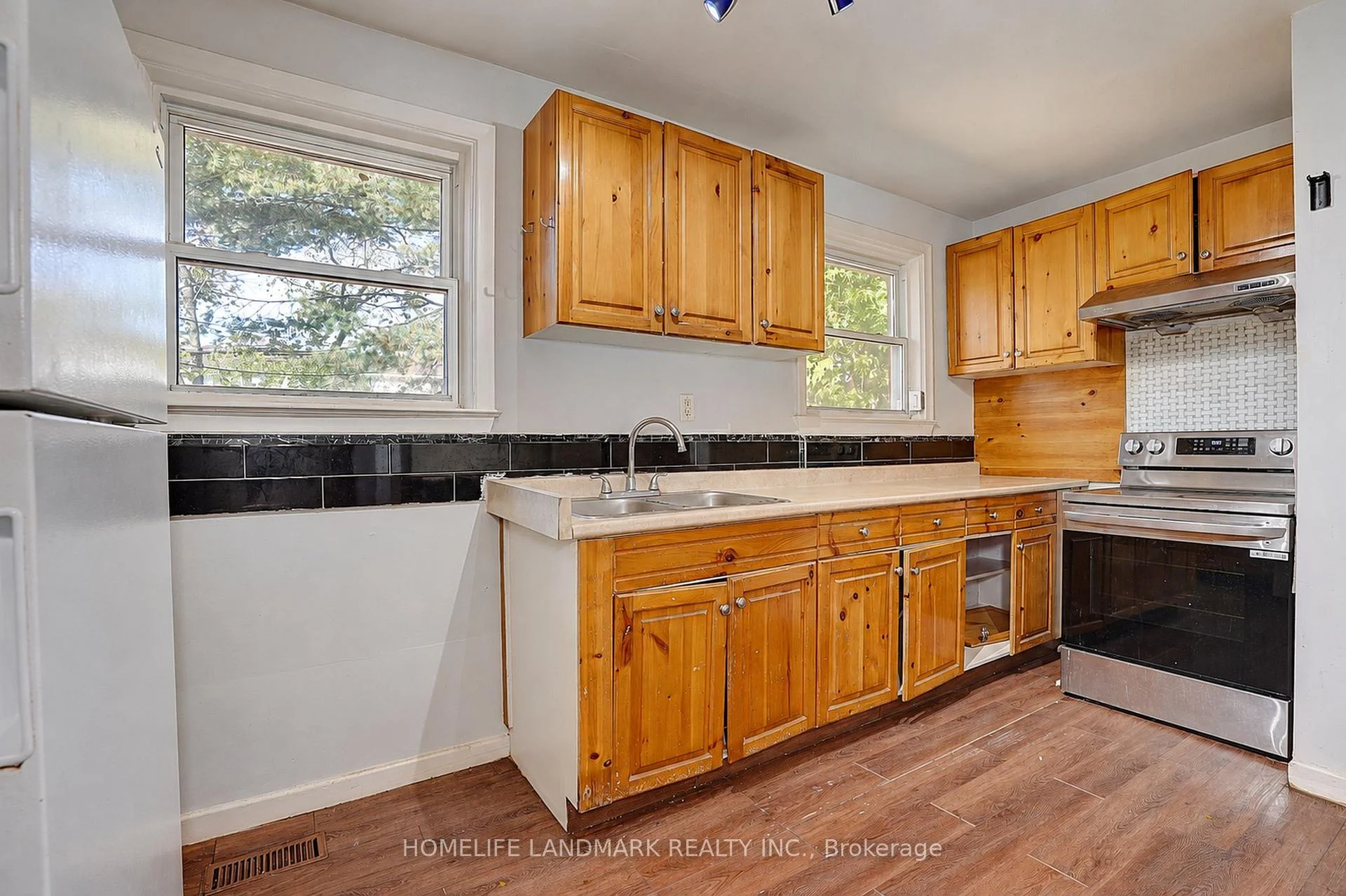 Photo 14 of 84 Melchior Drive, Scarborough, West Hill — HOMEH