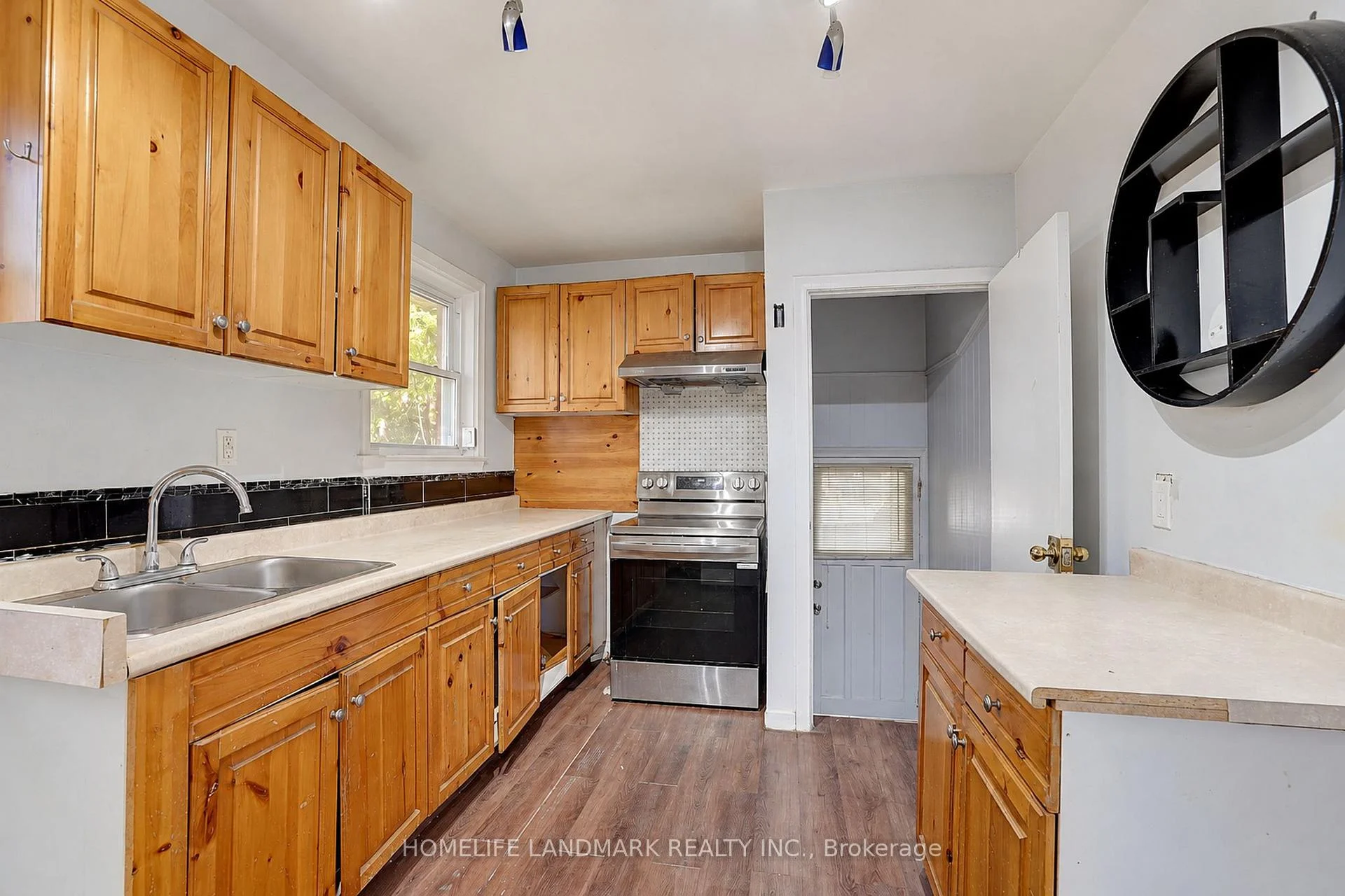 Photo 16 of 84 Melchior Drive, Scarborough, West Hill — HOMEH
