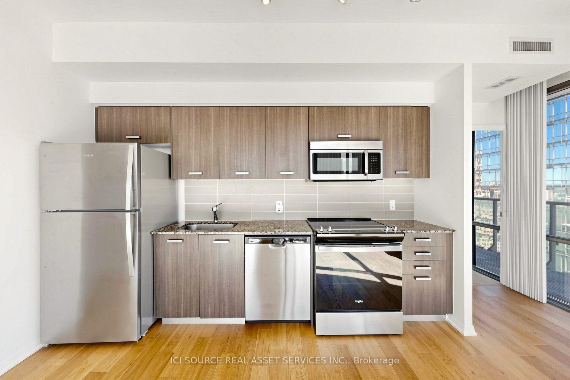 Photo 8 of Unit 2608, 832 Bay Street, Toronto, Bay Street Corridor — HOMEH
