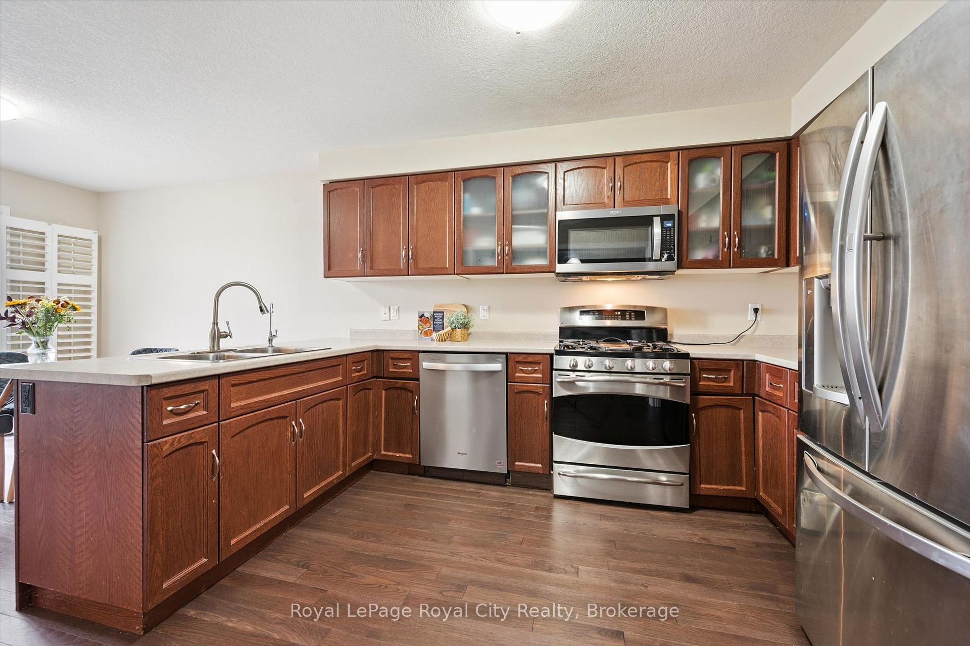 Photo 17 of 36 Oakes Crescent, Guelph, Grange Road — HOMEH