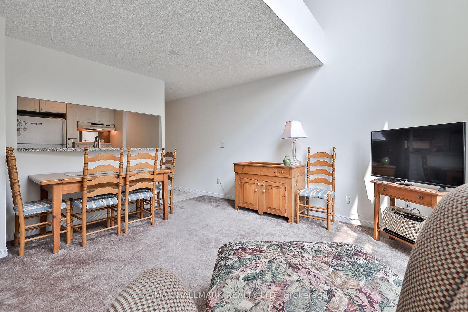Photo 10 of Unit 528, 109 Front Street E, Toronto, Waterfront Communities — HOMEH