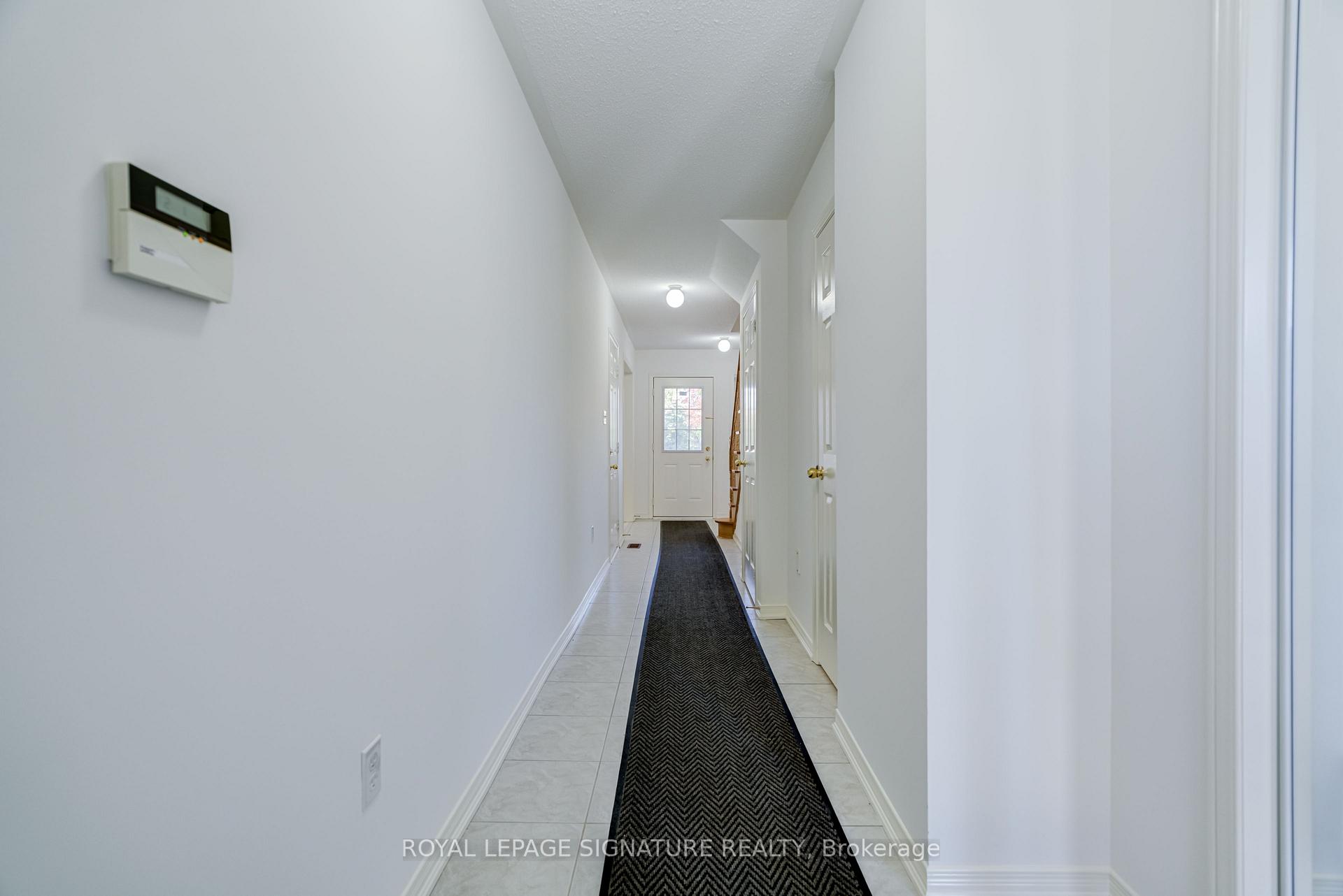 Photo 3 of 67 Prince Charles Way, Markham, Berczy — HOMEH