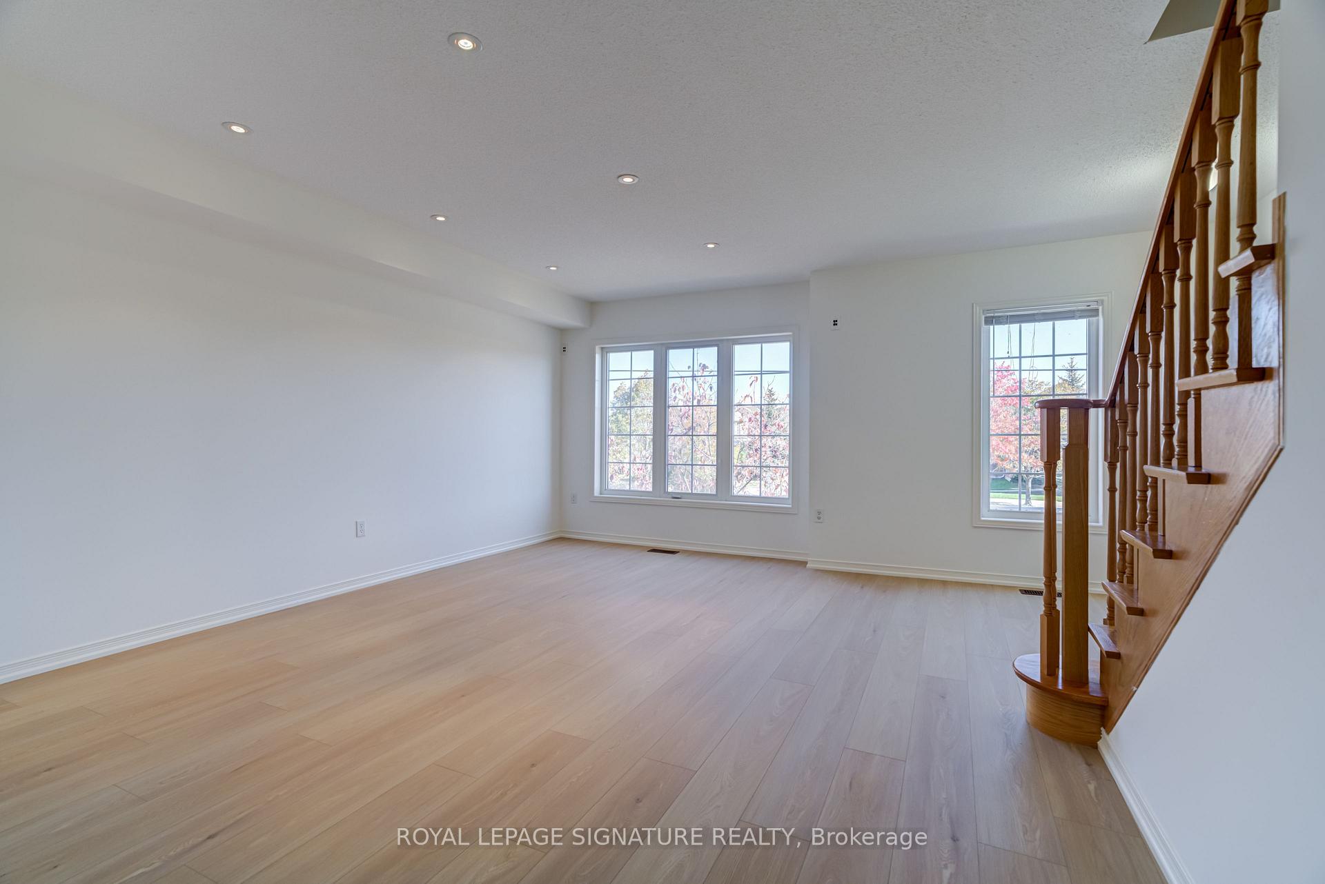 Photo 14 of 67 Prince Charles Way, Markham, Berczy — HOMEH