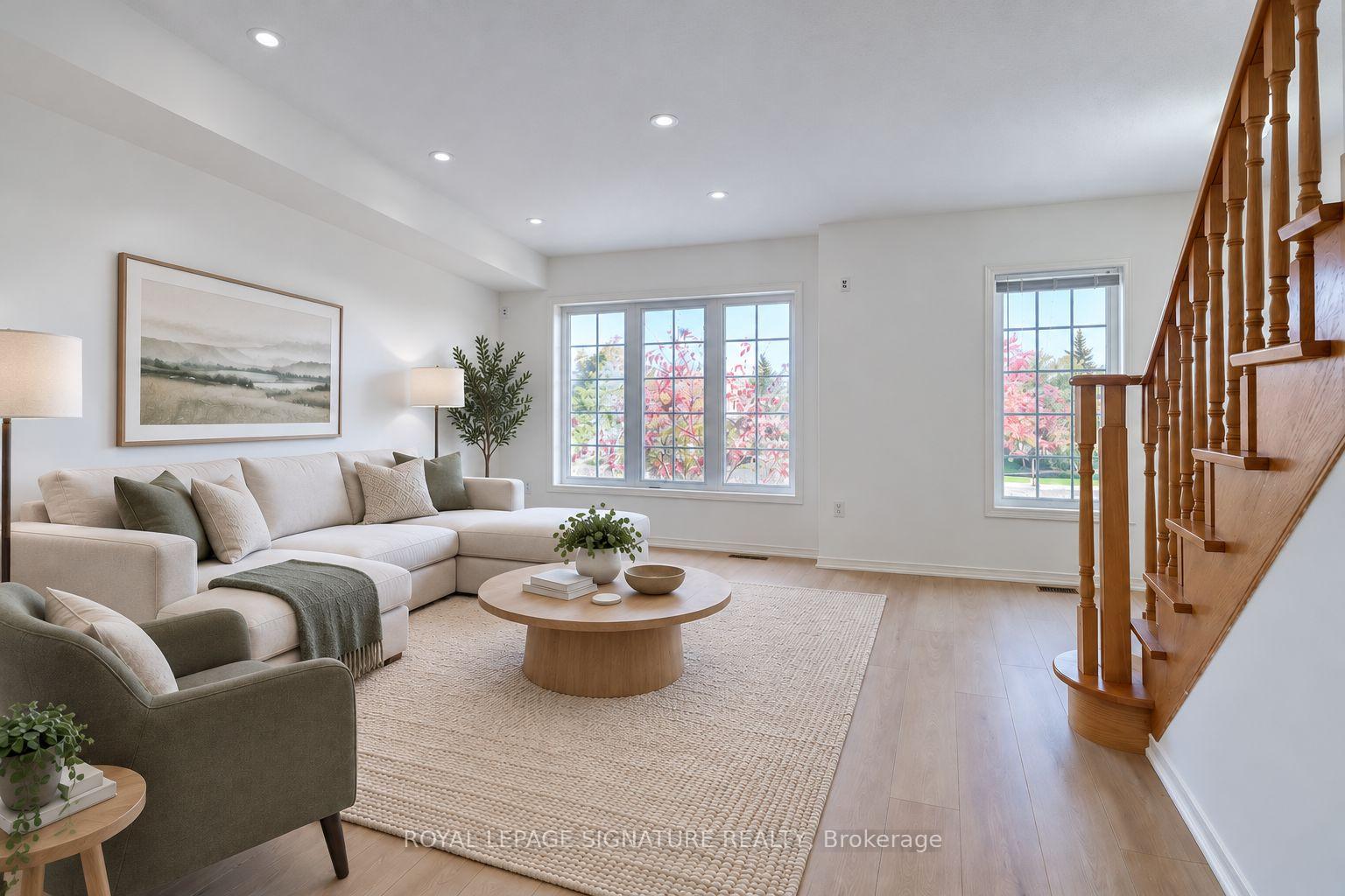 Photo 15 of 67 Prince Charles Way, Markham, Berczy — HOMEH
