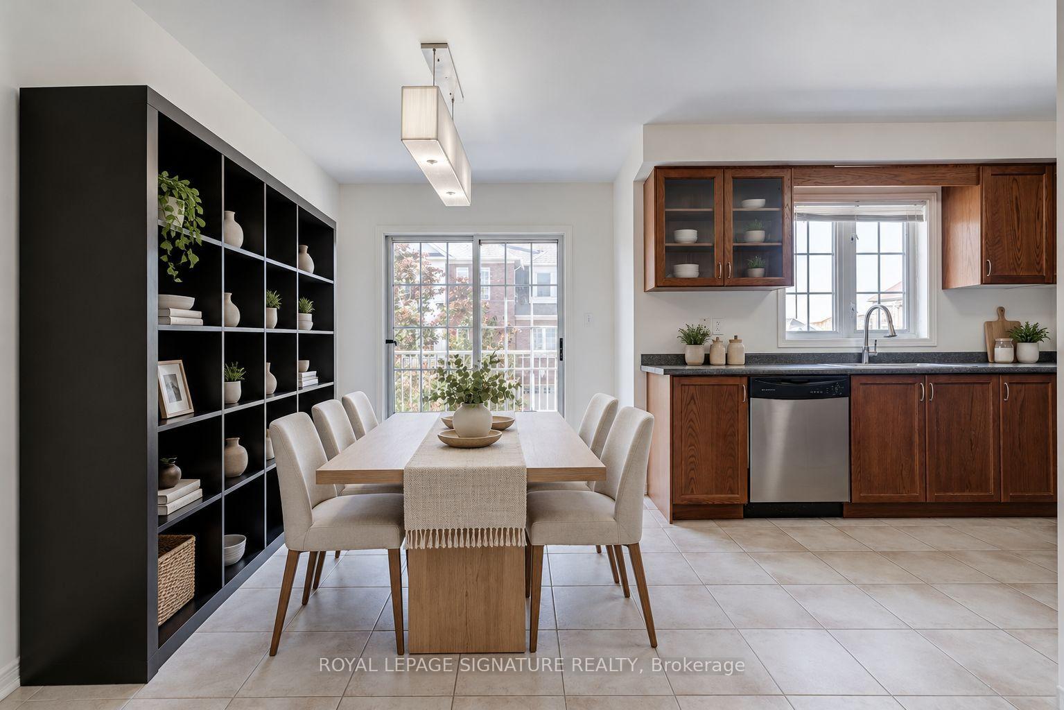 Photo 24 of 67 Prince Charles Way, Markham, Berczy — HOMEH
