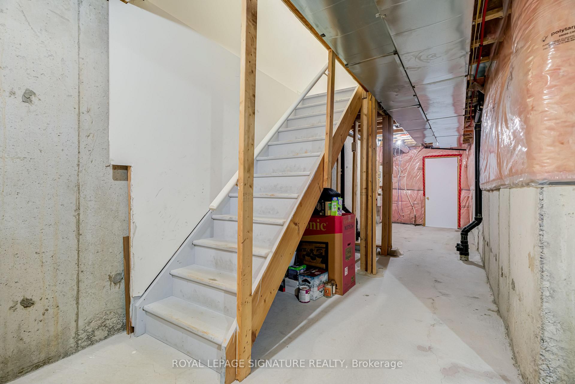 Photo 49 of 67 Prince Charles Way, Markham, Berczy — HOMEH