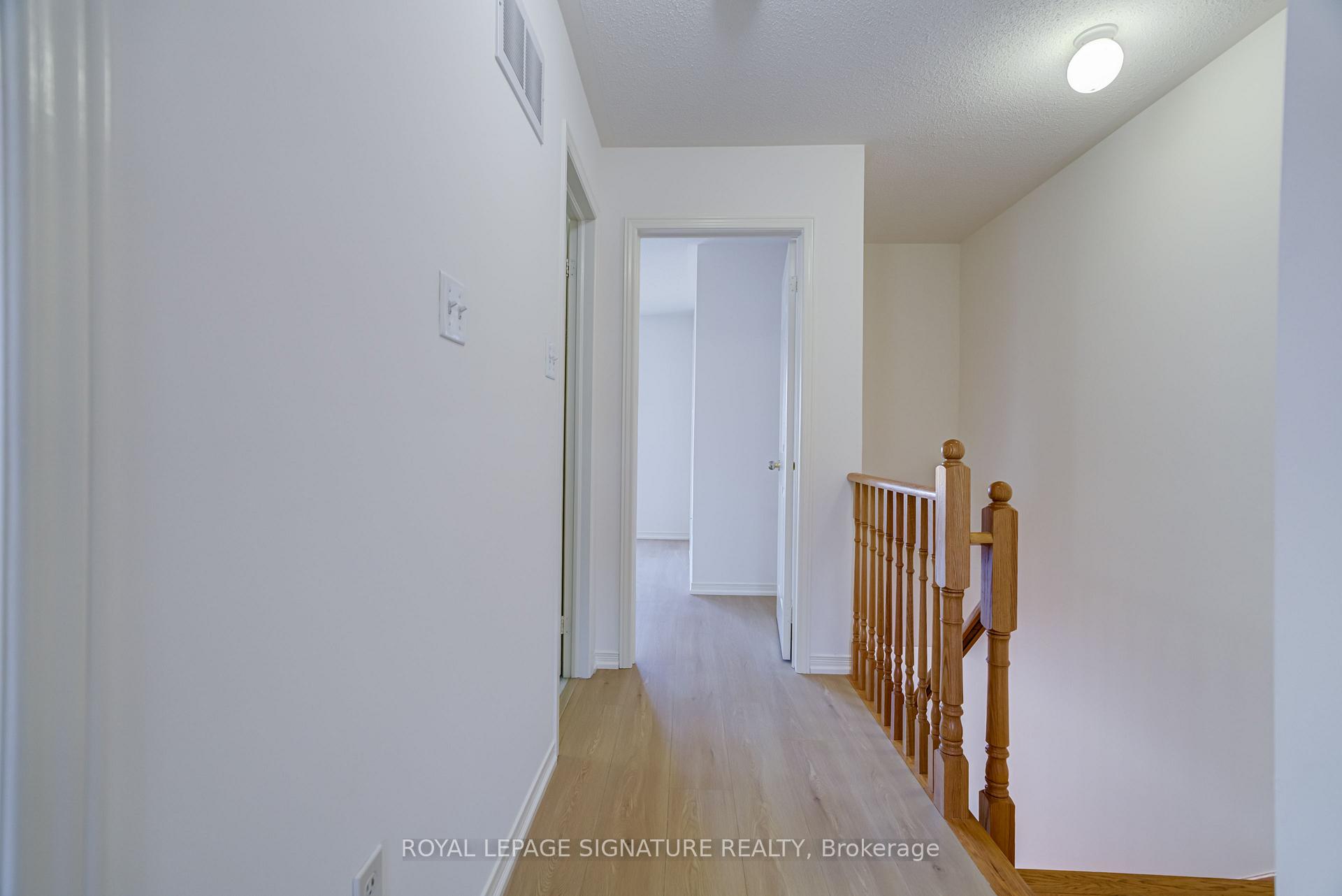 Photo 33 of 67 Prince Charles Way, Markham, Berczy — HOMEH