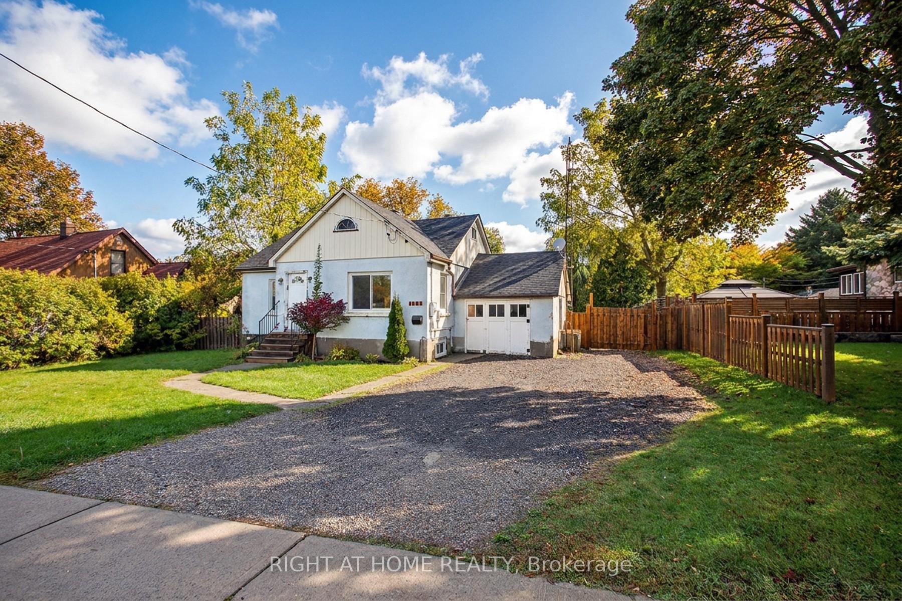 Photo 4 of 1438 Nash Road, Clarington, Courtice — HOMEH
