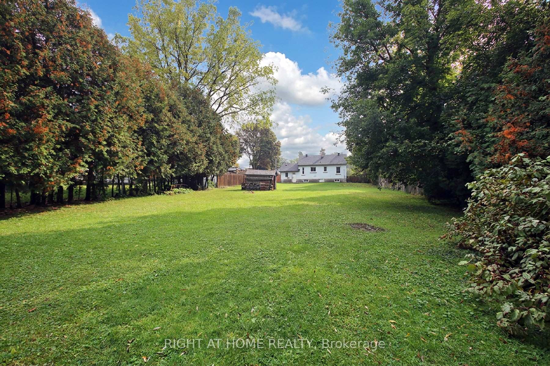 Photo 5 of 1438 Nash Road, Clarington, Courtice — HOMEH