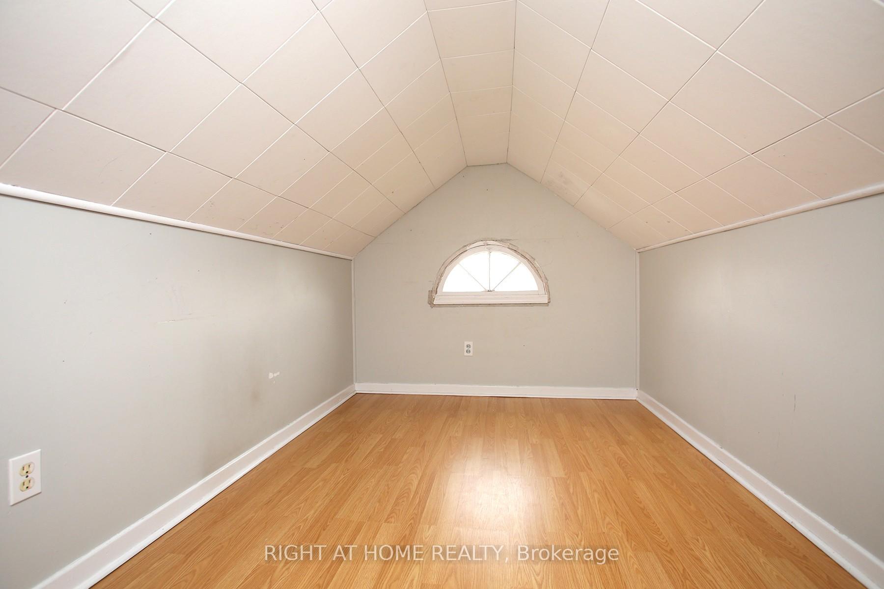 Photo 34 of 1438 Nash Road, Clarington, Courtice — HOMEH