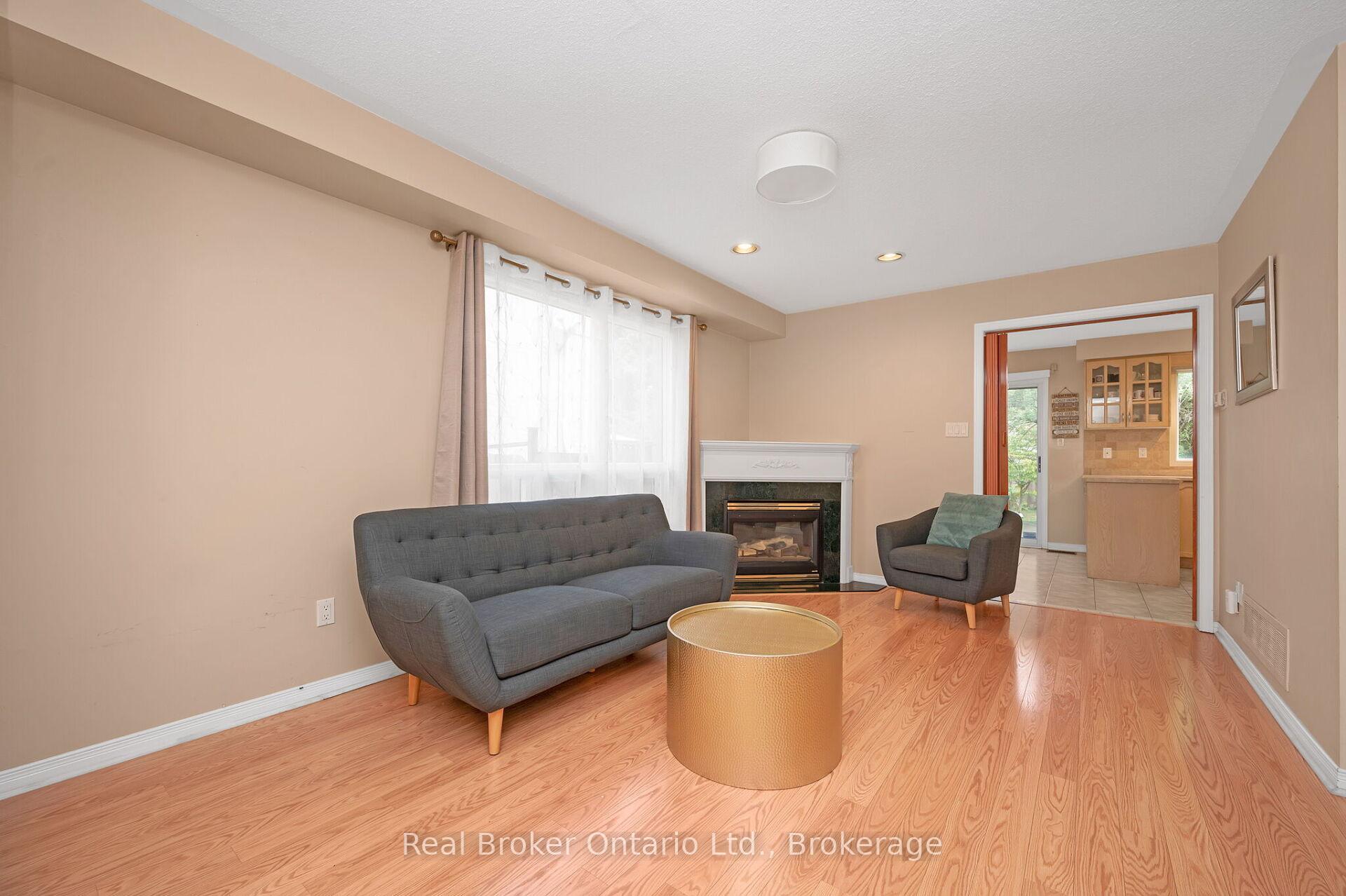 Photo 6 of 2189 Shorncliffe Boulevard, Oakville, Westmount — HOMEH