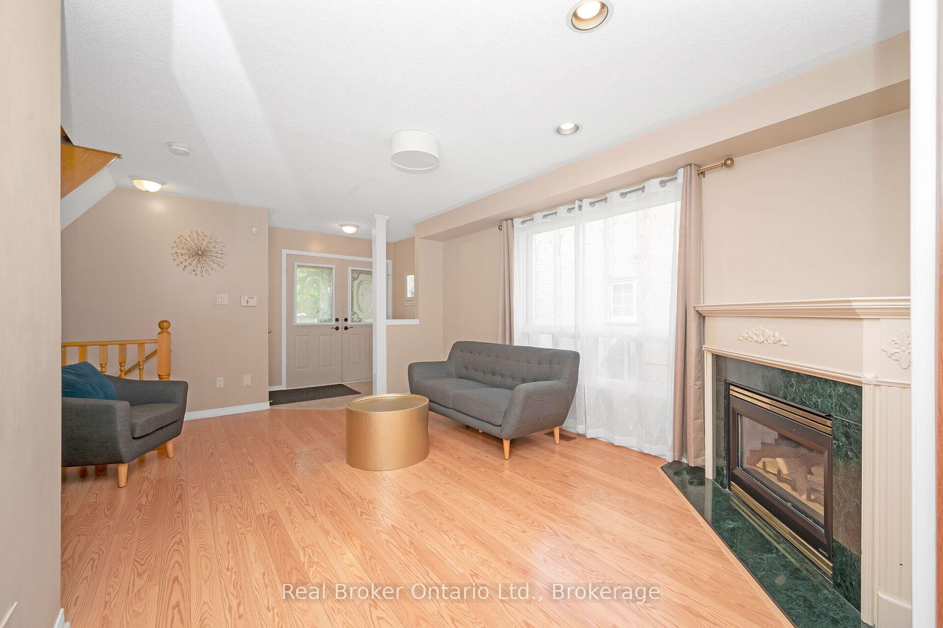 Photo 9 of 2189 Shorncliffe Boulevard, Oakville, Westmount — HOMEH