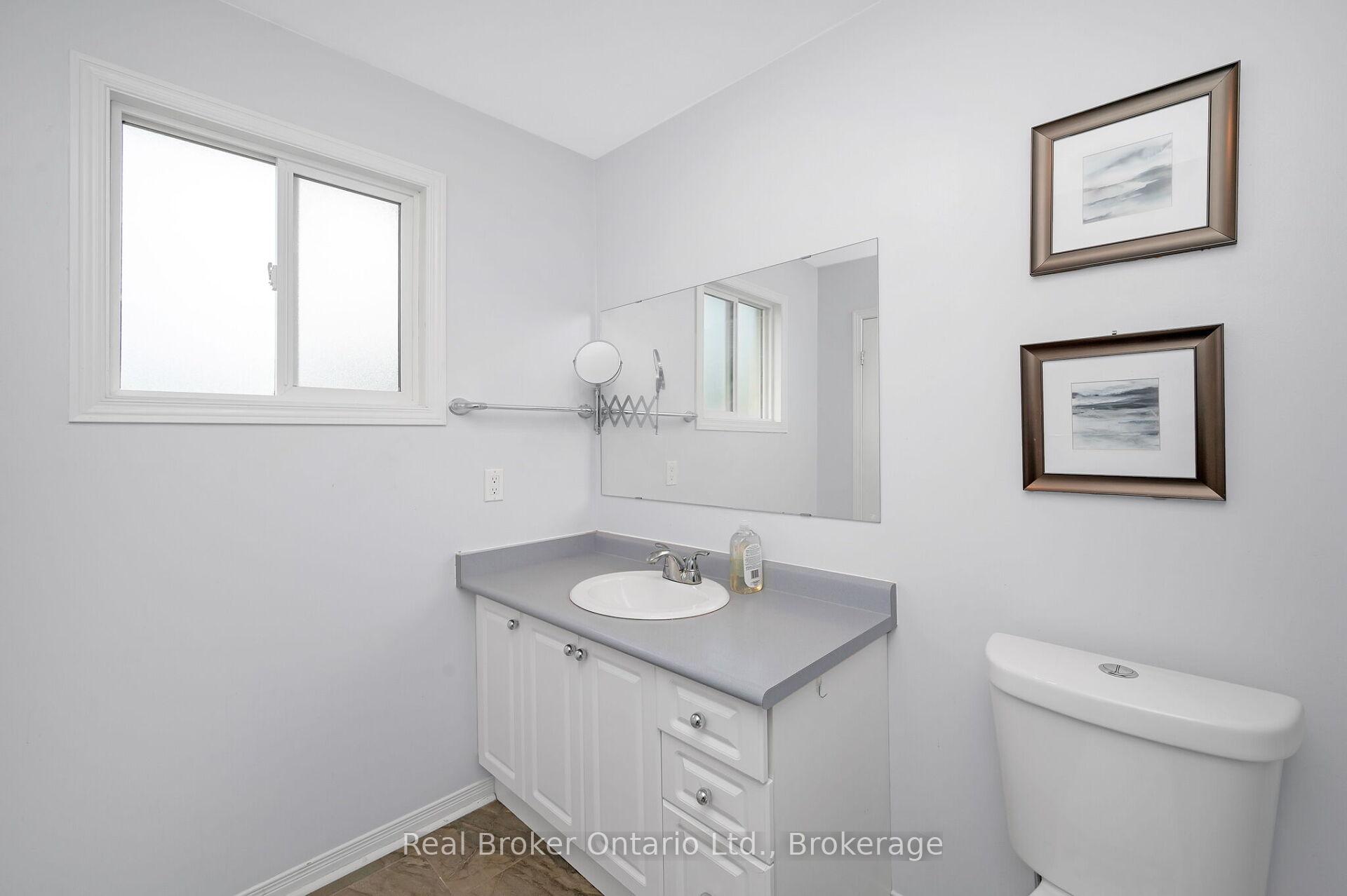 Photo 22 of 2189 Shorncliffe Boulevard, Oakville, Westmount — HOMEH