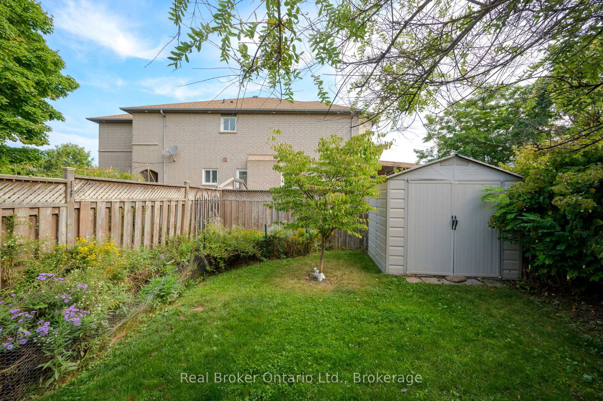 Photo 29 of 2189 Shorncliffe Boulevard, Oakville, Westmount — HOMEH