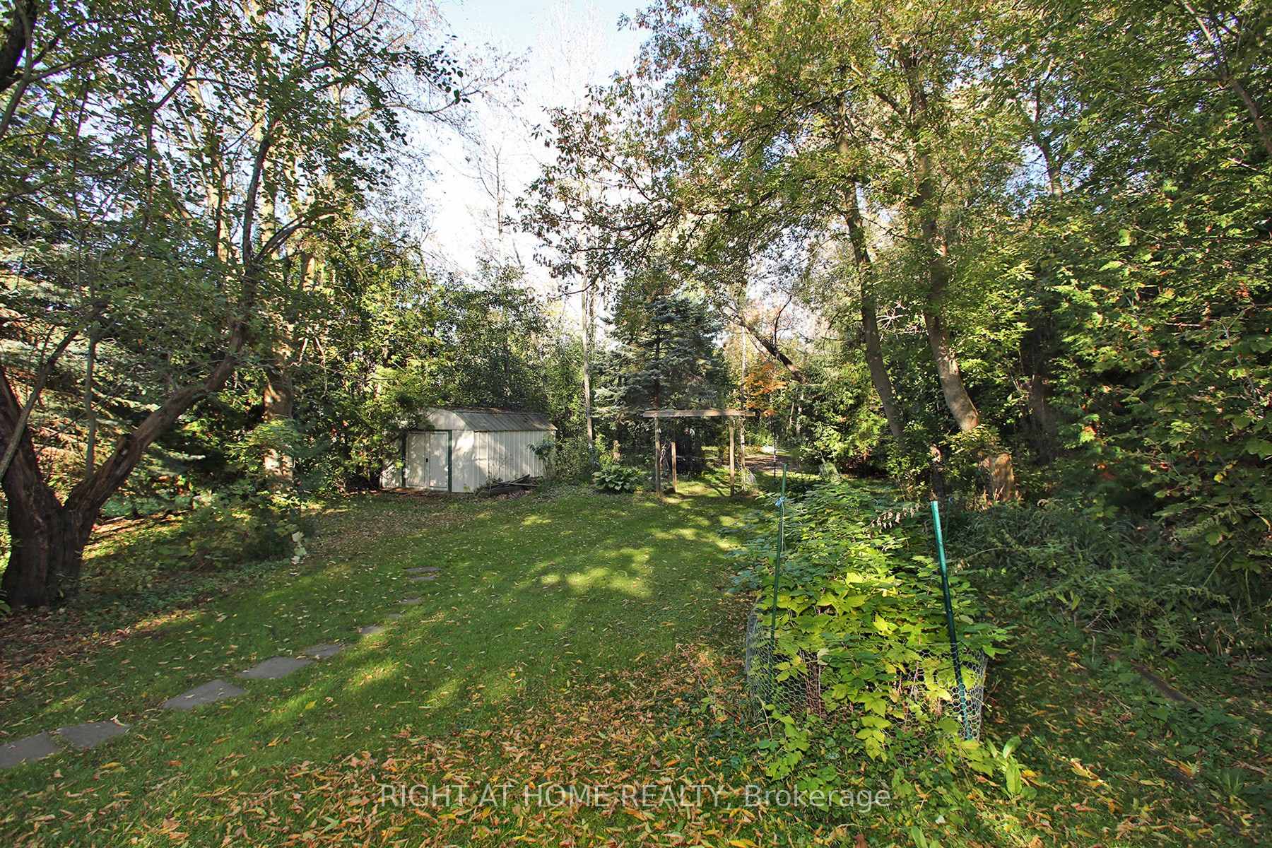 Photo 6 of 1436 Nash Road, Clarington, Courtice — HOMEH