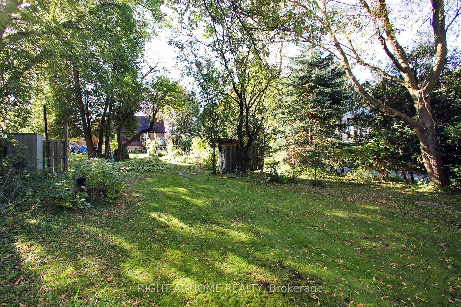 Photo 11 of 1436 Nash Road, Clarington, Courtice — HOMEH