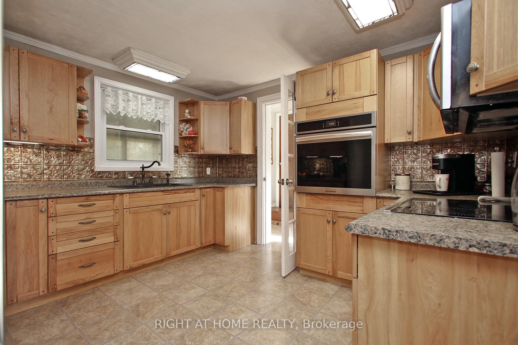 Photo 24 of 1436 Nash Road, Clarington, Courtice — HOMEH