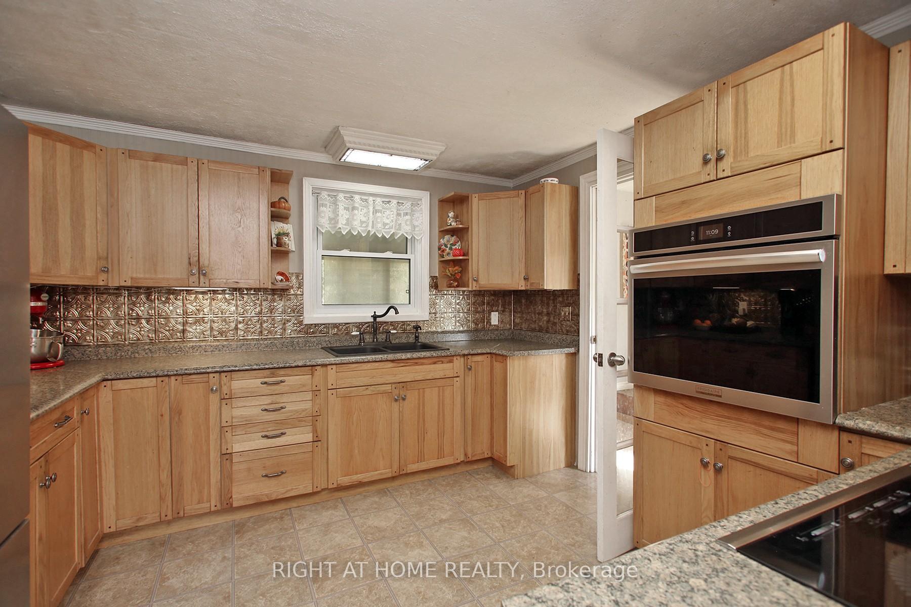 Photo 28 of 1436 Nash Road, Clarington, Courtice — HOMEH