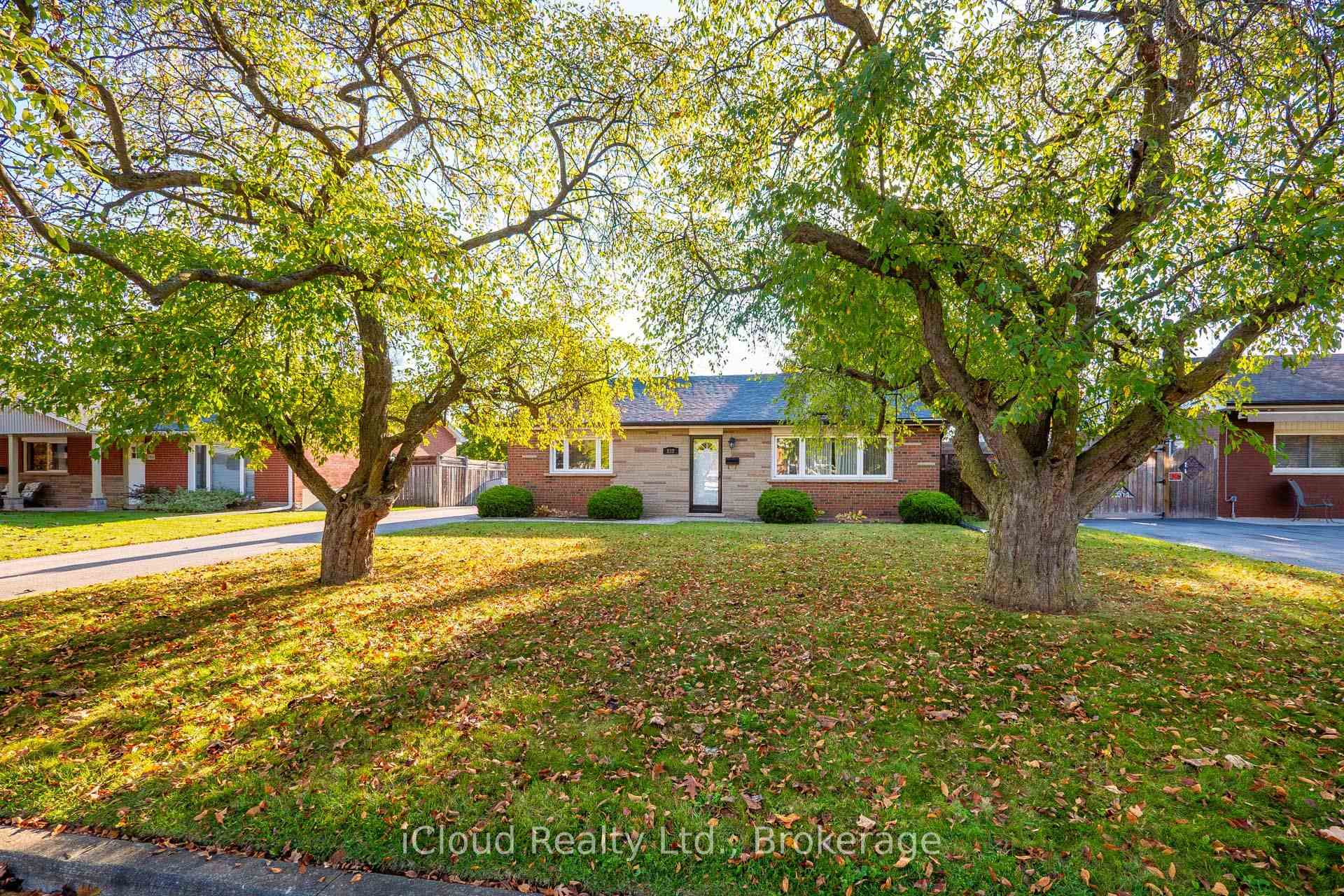 Photo 3 of 282 Kent Crescent, Burlington, Appleby — HOMEH