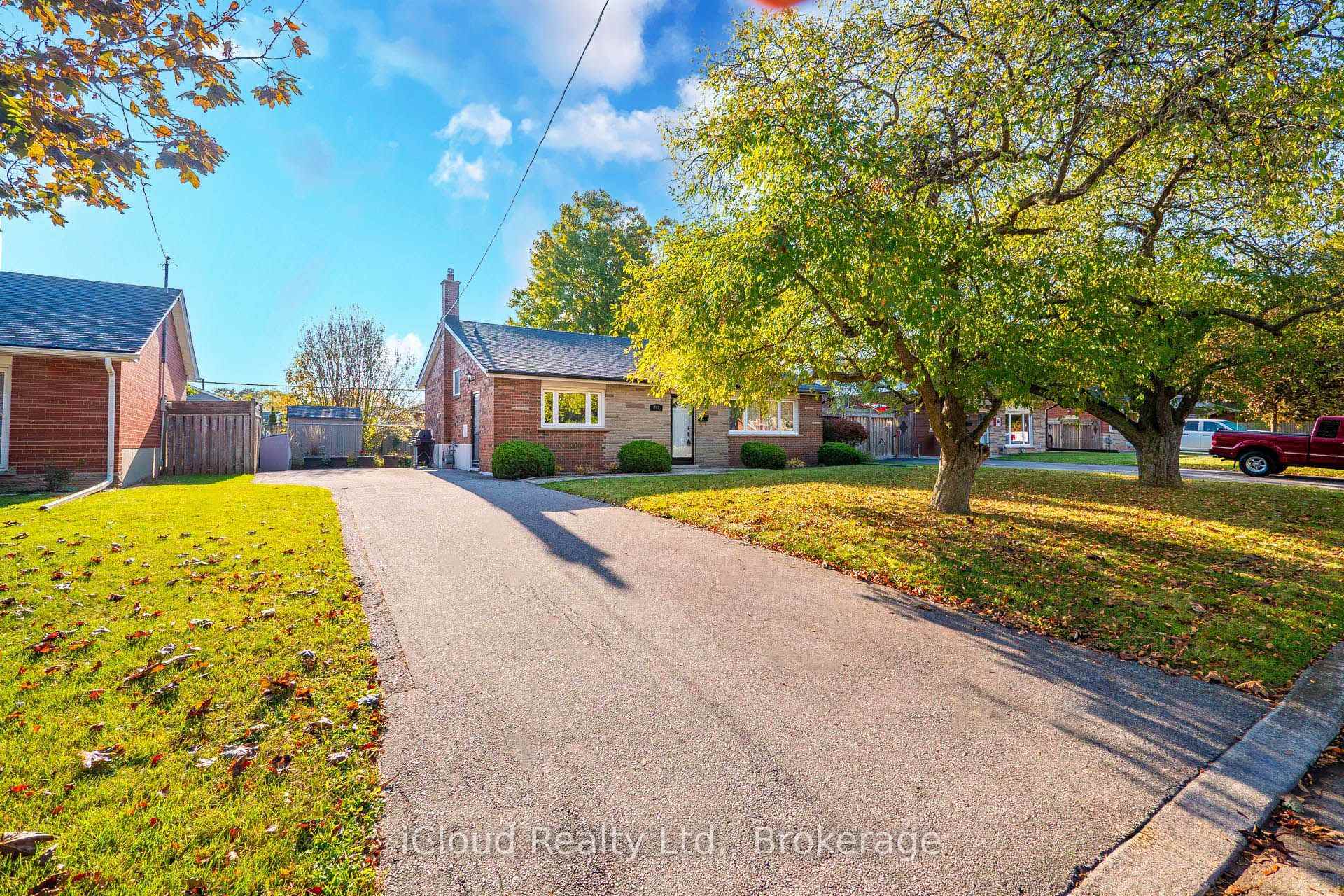 Photo 5 of 282 Kent Crescent, Burlington, Appleby — HOMEH