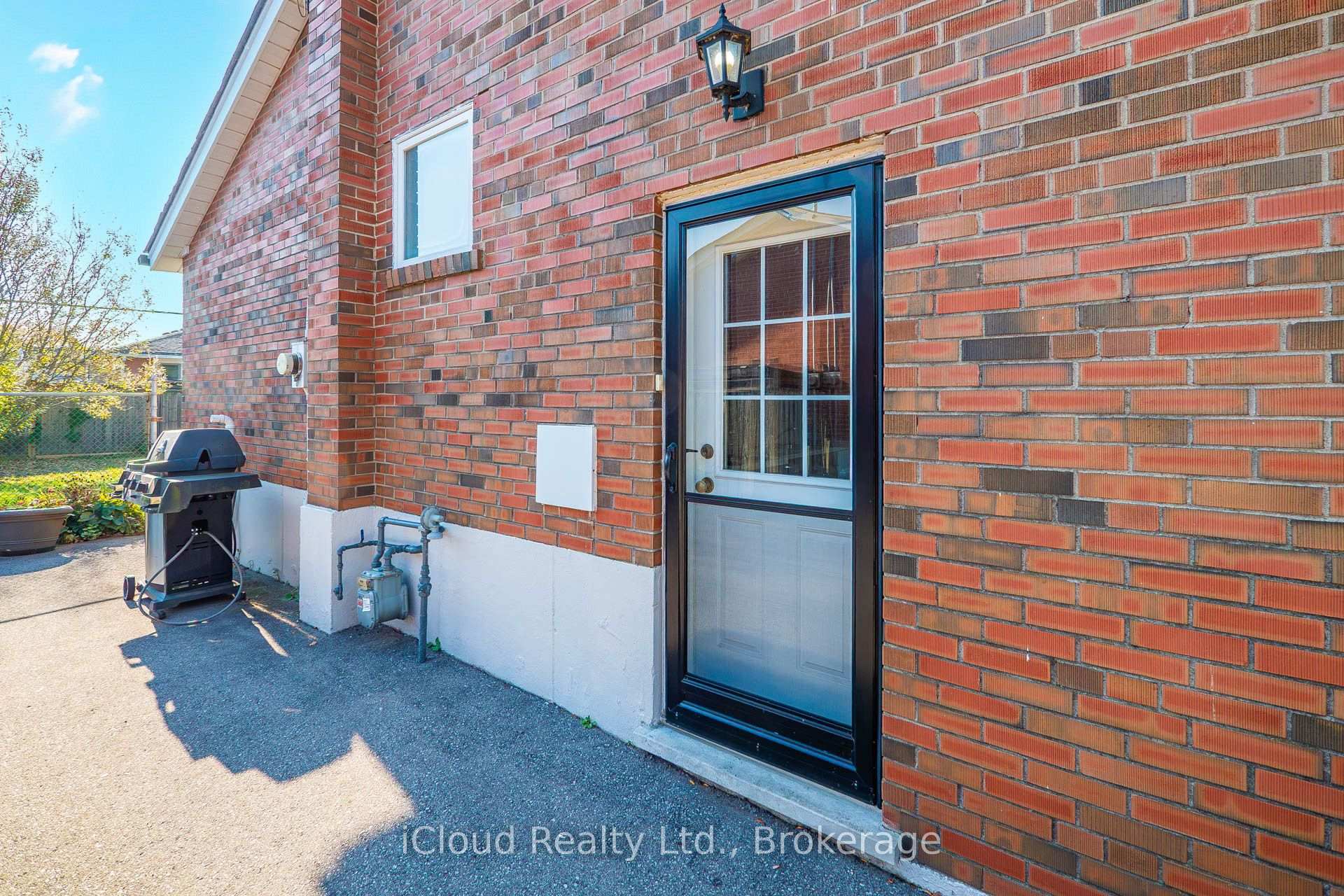 Photo 10 of 282 Kent Crescent, Burlington, Appleby — HOMEH