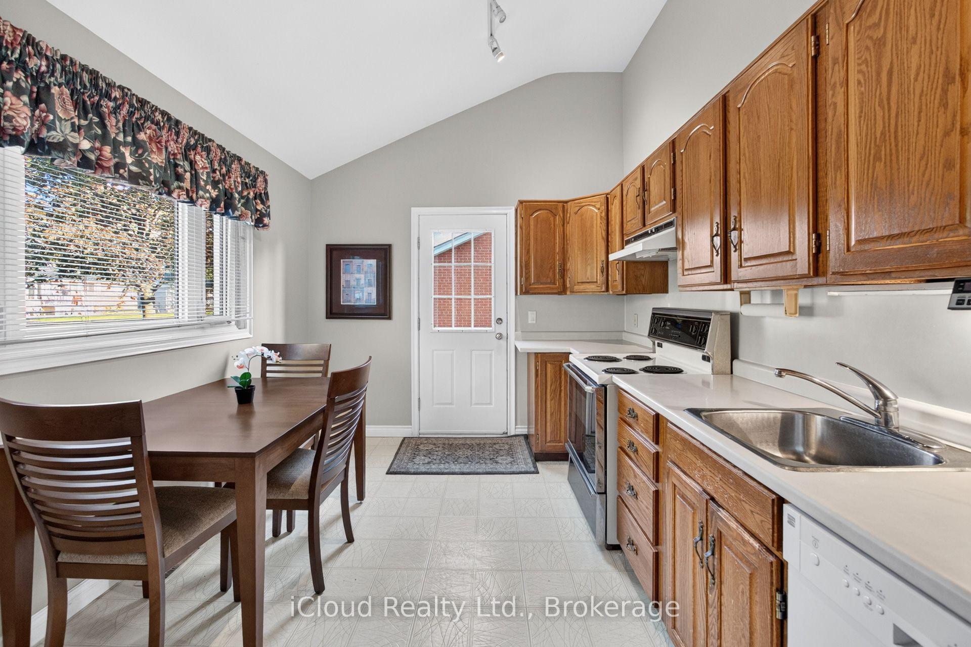 Photo 19 of 282 Kent Crescent, Burlington, Appleby — HOMEH