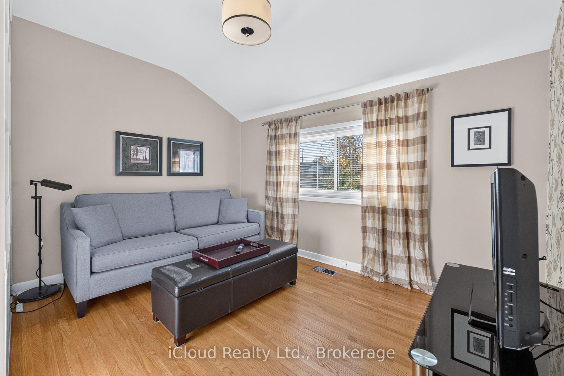 Photo 31 of 282 Kent Crescent, Burlington, Appleby — HOMEH