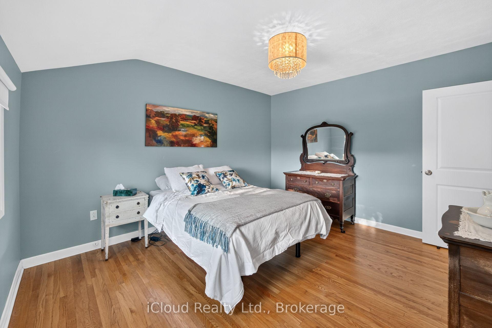 Photo 37 of 282 Kent Crescent, Burlington, Appleby — HOMEH