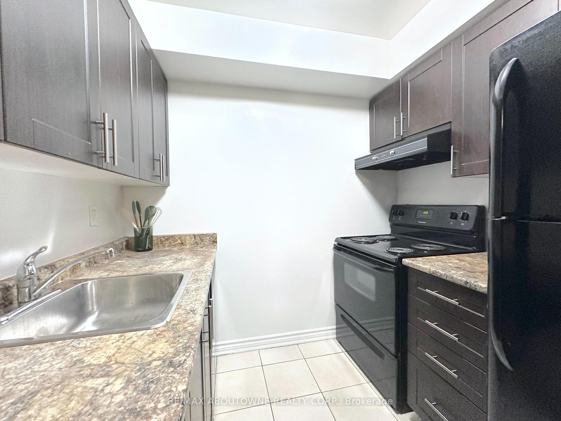 Photo 6 of Unit 218, 45 Lisgar Street, Toronto, Little Portugal — HOMEH