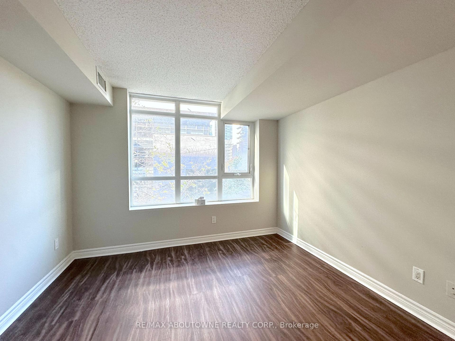 Photo 7 of Unit 218, 45 Lisgar Street, Toronto, Little Portugal — HOMEH