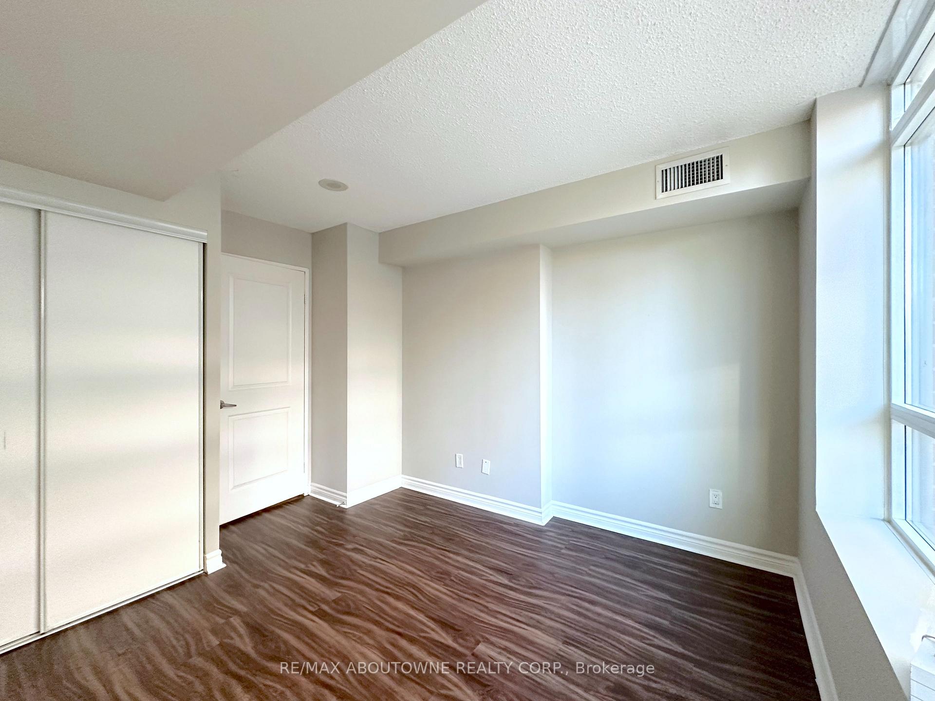 Photo 8 of Unit 218, 45 Lisgar Street, Toronto, Little Portugal — HOMEH