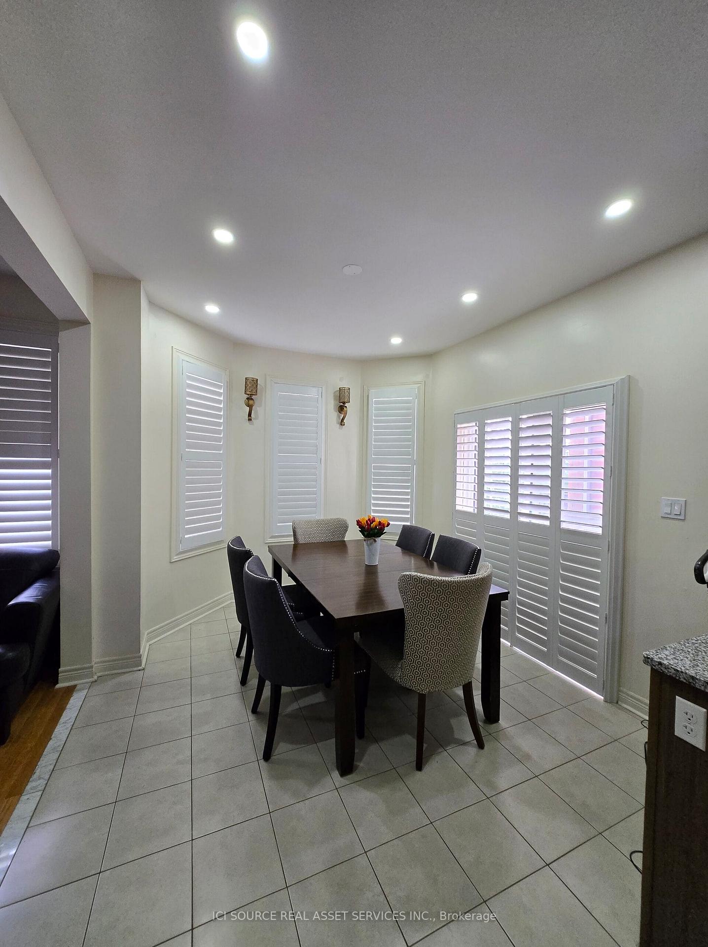 Photo 11 of 376 Bessborough Drive, Milton, Harrison — HOMEH