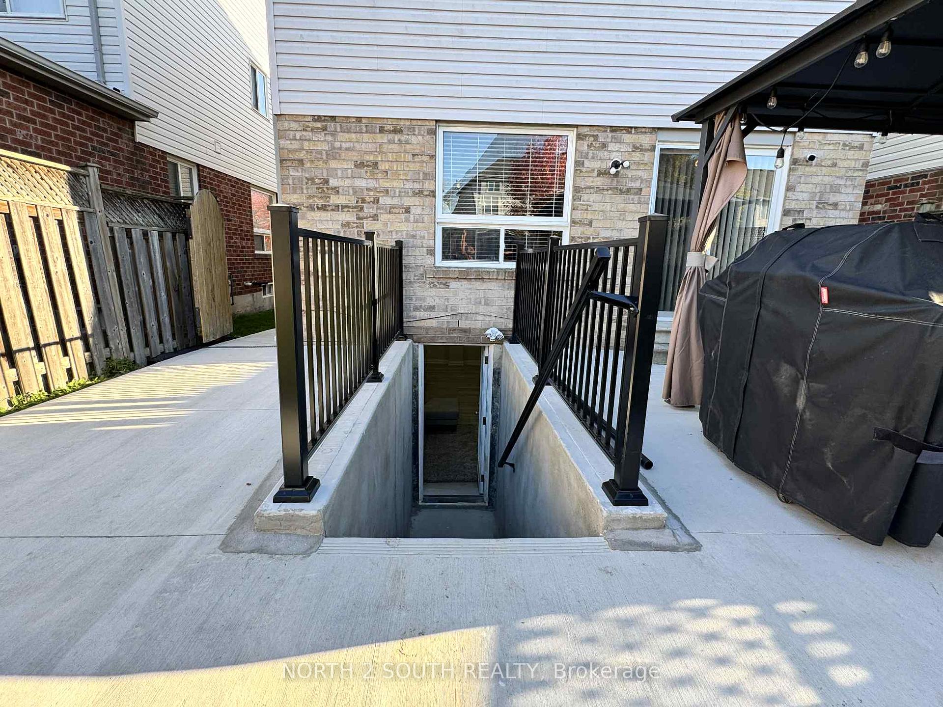Photo 3 of Unit Bsmt, 88 Telegraph Drive, Whitby, Williamsburg — HOMEH