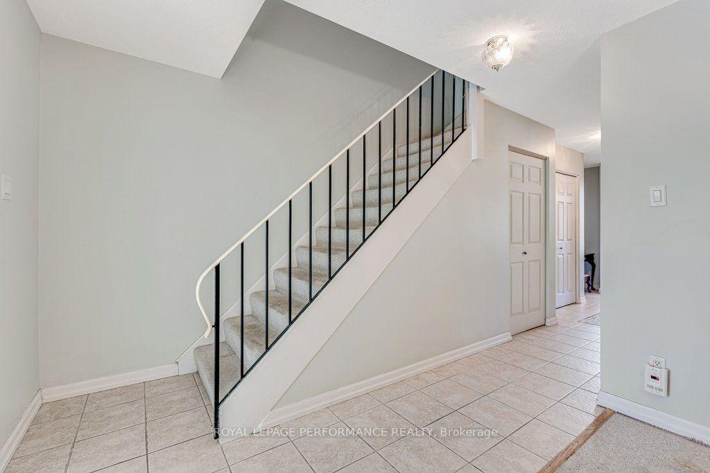 Photo 12 of Unit 32, 2111 Montreal Road, Ottawa, Beaconwood — HOMEH