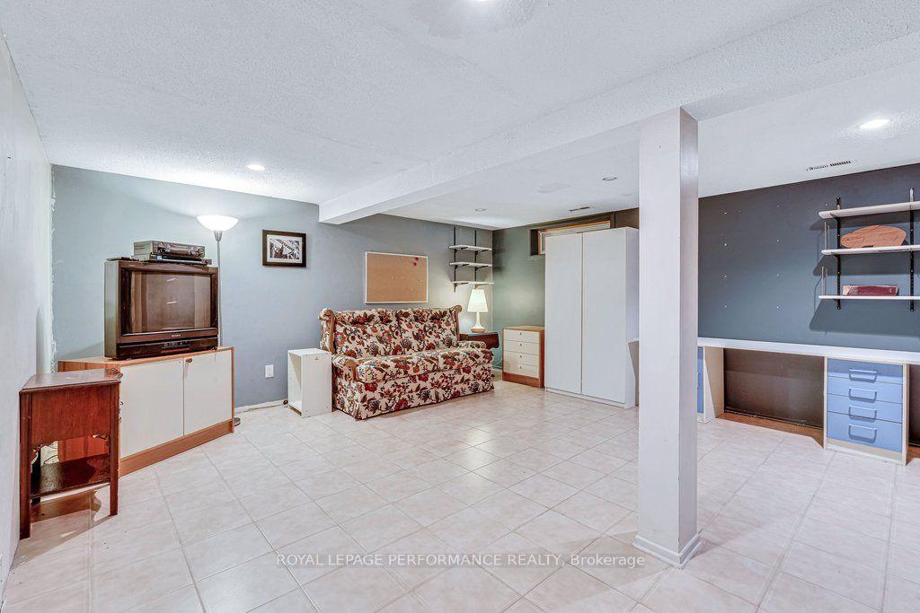 Photo 22 of Unit 32, 2111 Montreal Road, Ottawa, Beaconwood — HOMEH