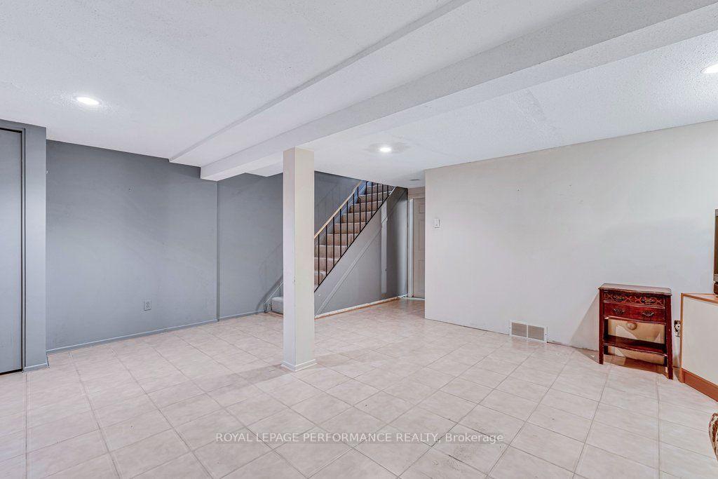 Photo 23 of Unit 32, 2111 Montreal Road, Ottawa, Beaconwood — HOMEH